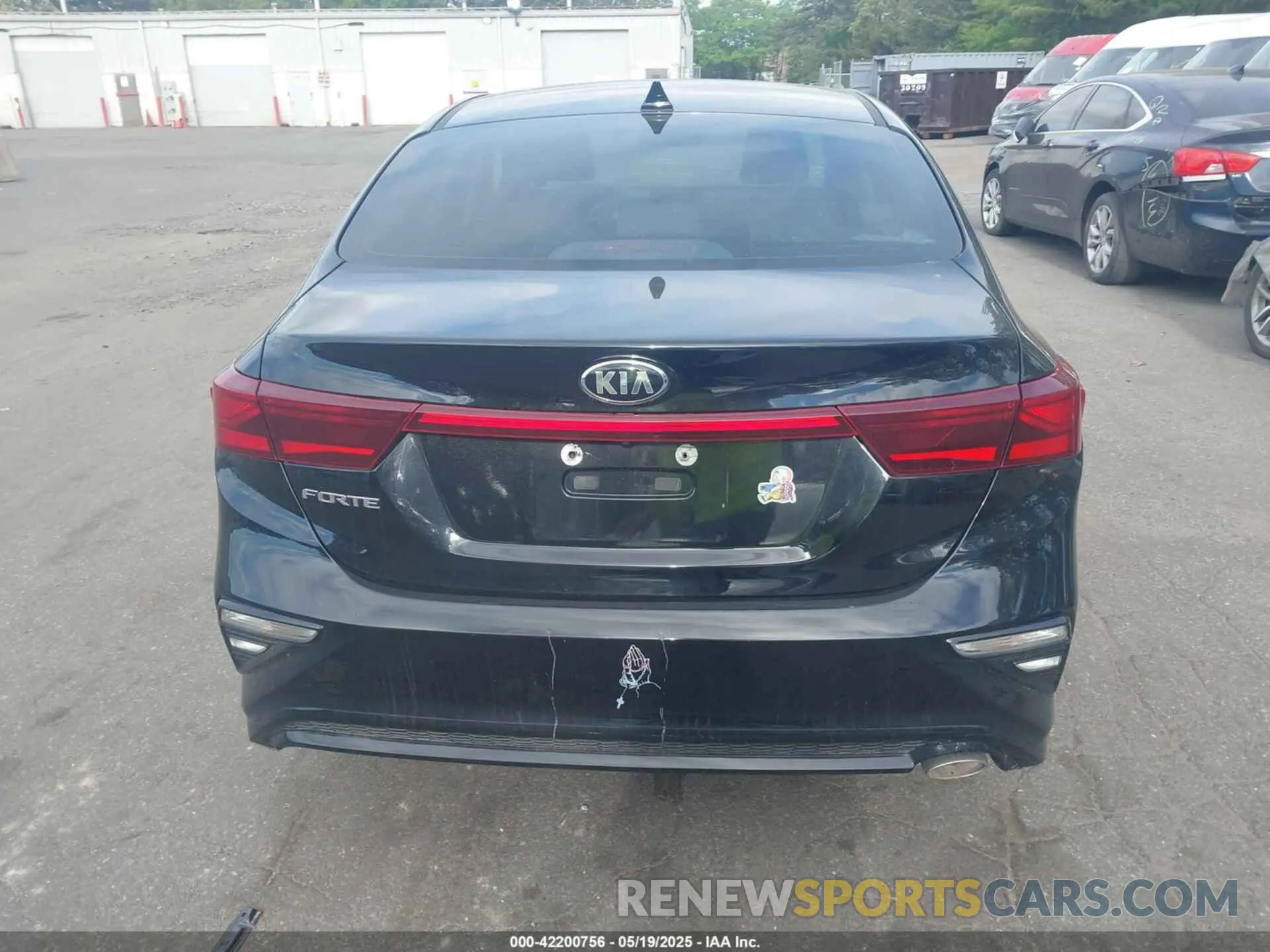 16 Photograph of a damaged car 3KPF24AD5ME311238 KIA FORTE 2021