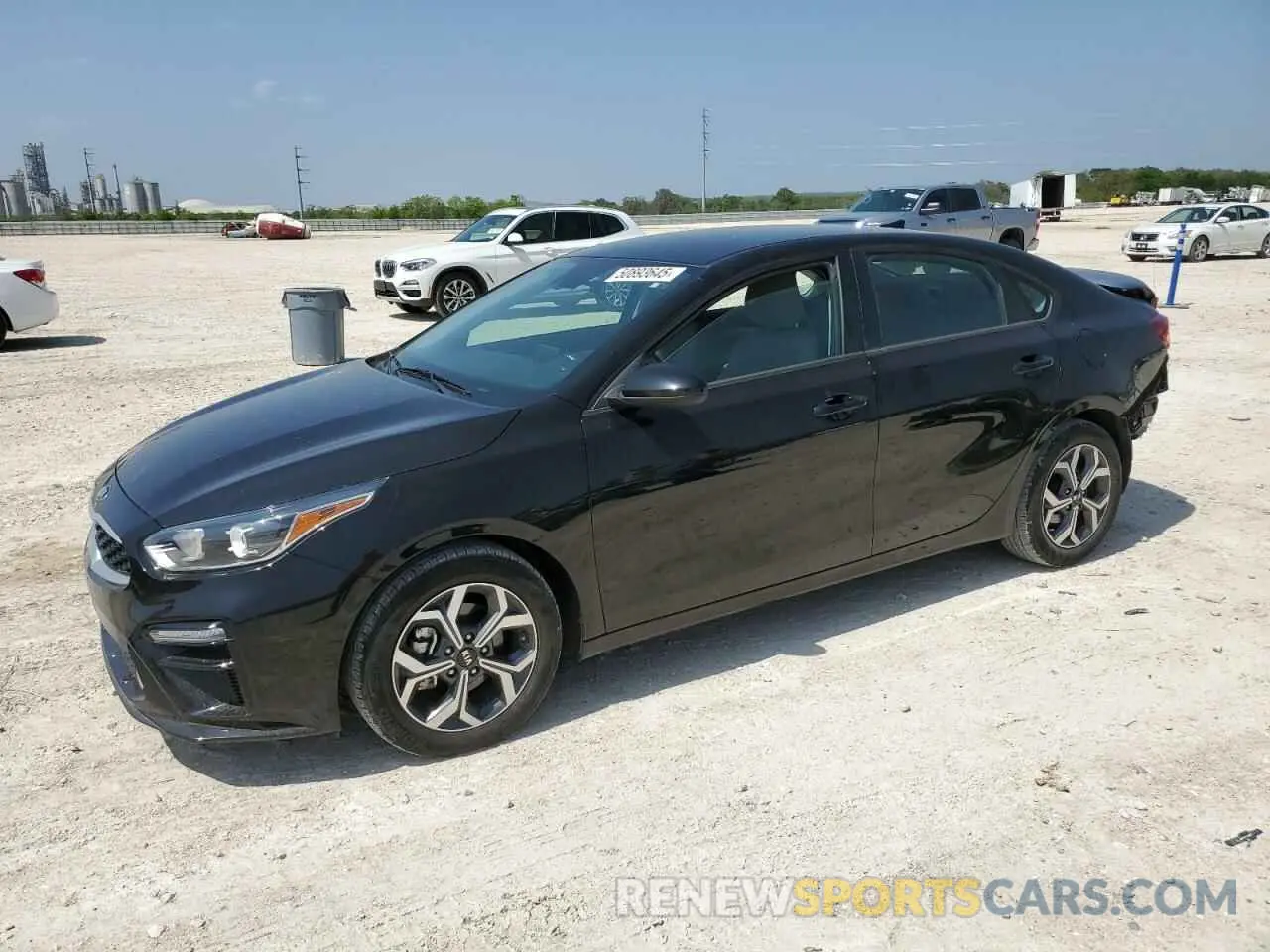 1 Photograph of a damaged car 3KPF24AD5ME313152 KIA FORTE 2021