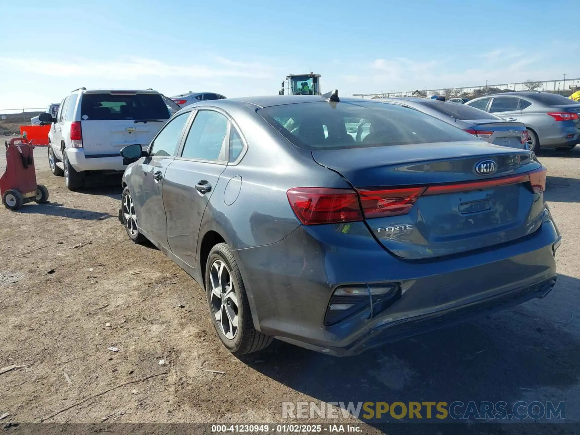 3 Фотография поврежденного автомобиля 3KPF24AD5ME334745 KIA FORTE 2021