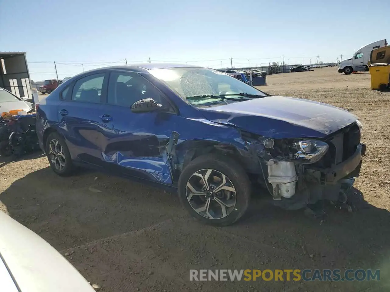 4 Фотография поврежденного автомобиля 3KPF24AD5ME335734 KIA FORTE 2021