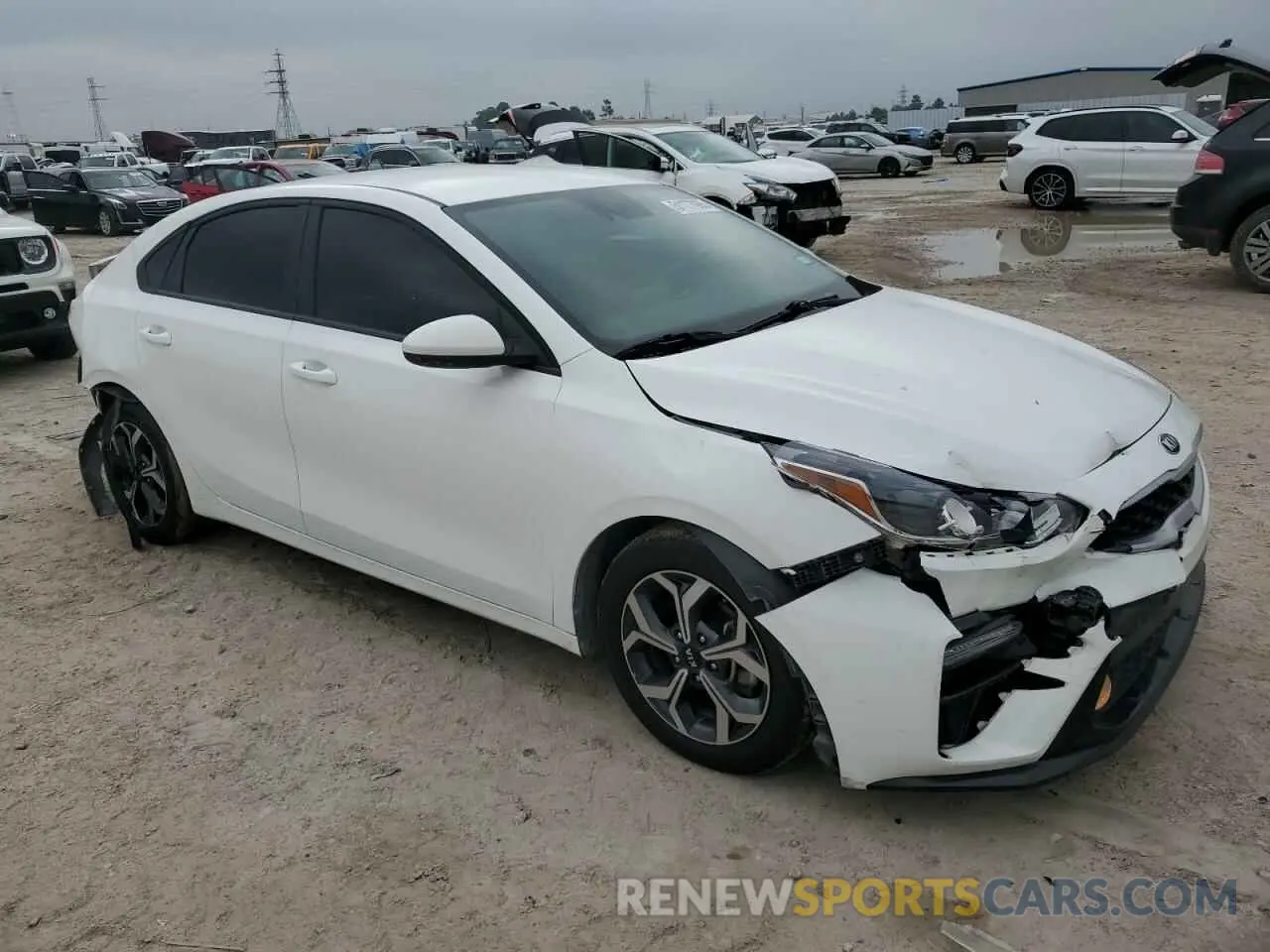 4 Фотография поврежденного автомобиля 3KPF24AD5ME335832 KIA FORTE 2021