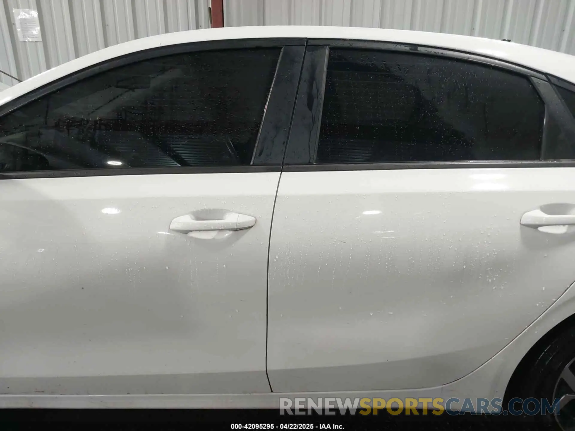 14 Photograph of a damaged car 3KPF24AD5ME341579 KIA FORTE 2021