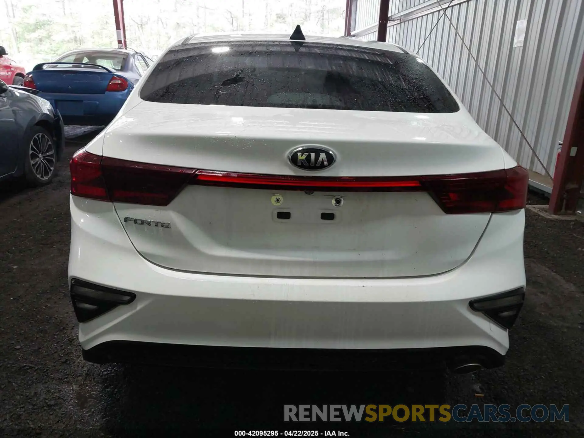 16 Photograph of a damaged car 3KPF24AD5ME341579 KIA FORTE 2021