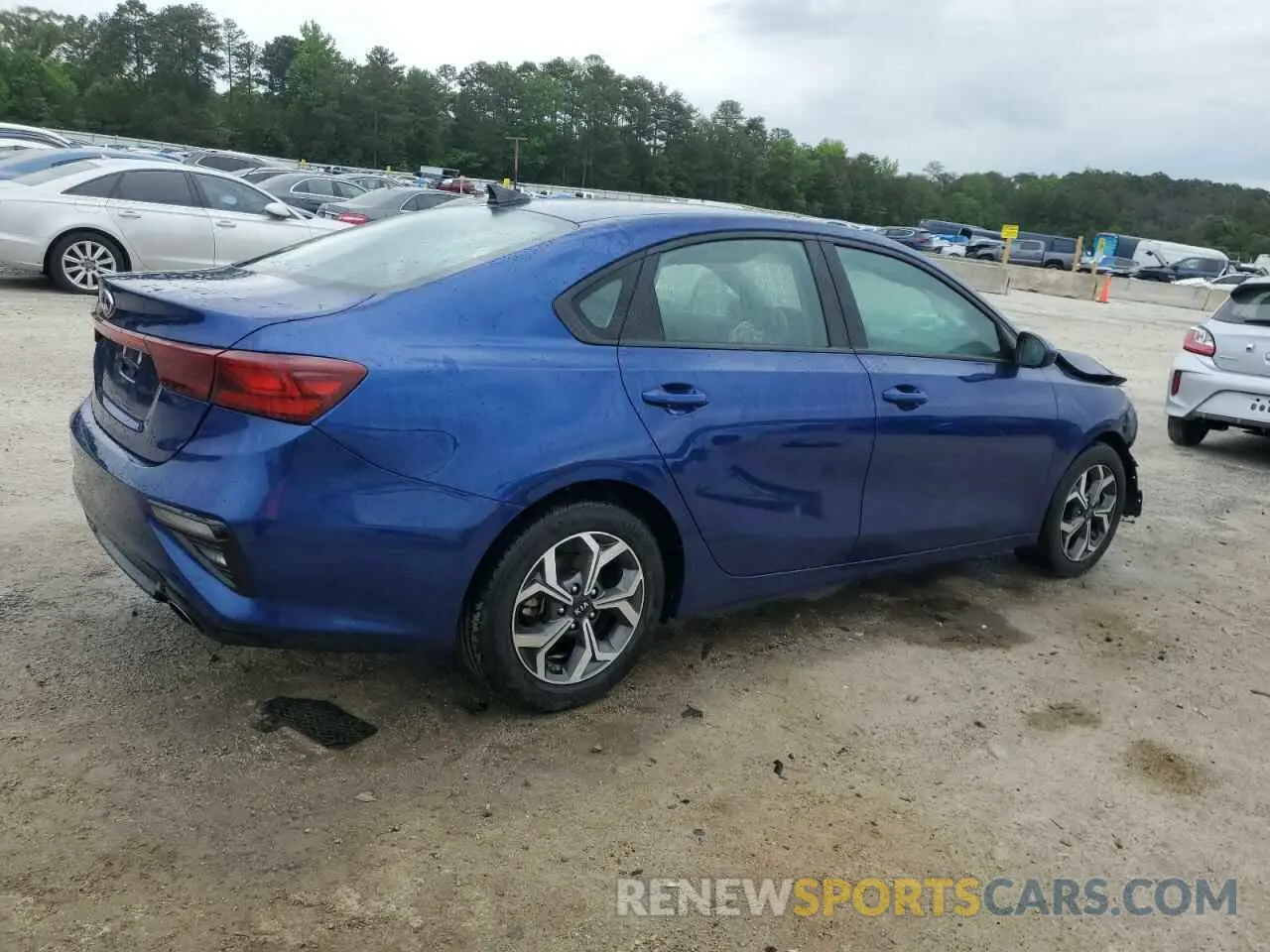 3 Фотография поврежденного автомобиля 3KPF24AD5ME354297 KIA FORTE 2021