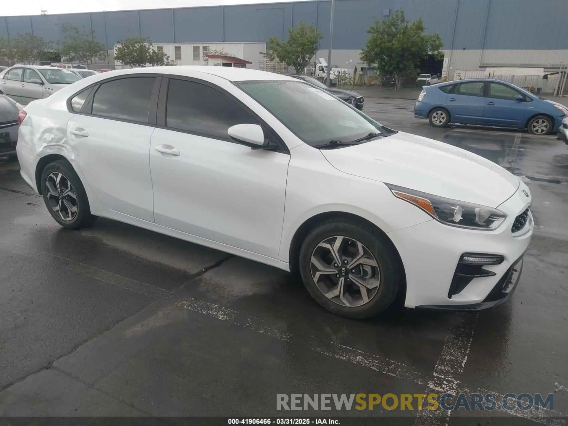 1 Photograph of a damaged car 3KPF24AD5ME369463 KIA FORTE 2021