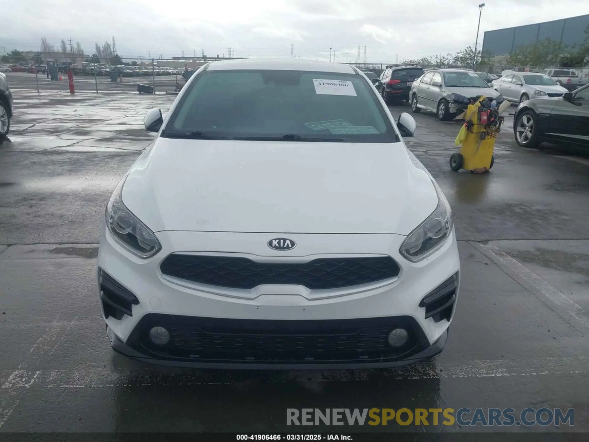 12 Photograph of a damaged car 3KPF24AD5ME369463 KIA FORTE 2021