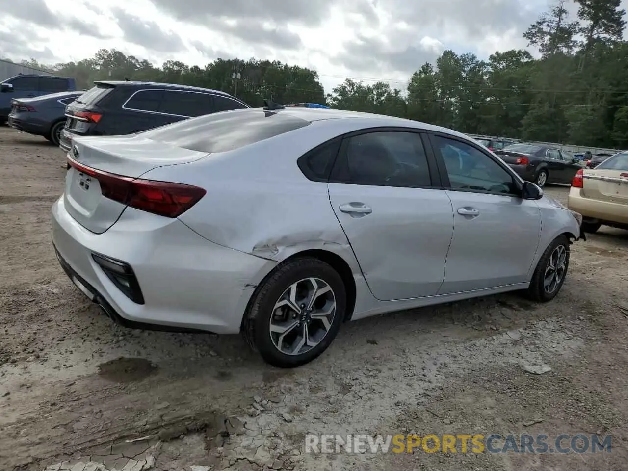 3 Photograph of a damaged car 3KPF24AD5ME378082 KIA FORTE 2021