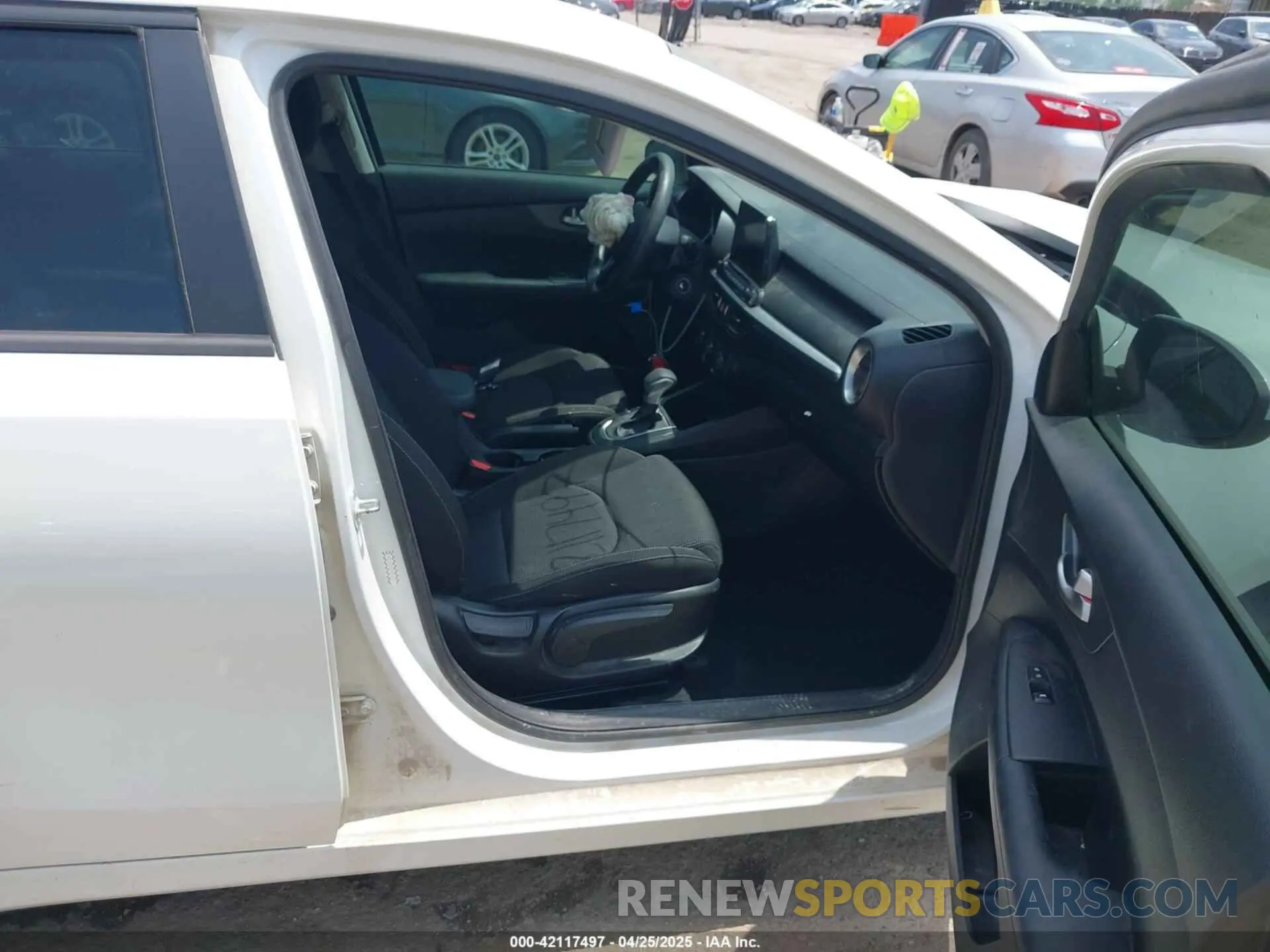 5 Photograph of a damaged car 3KPF24AD5ME378373 KIA FORTE 2021