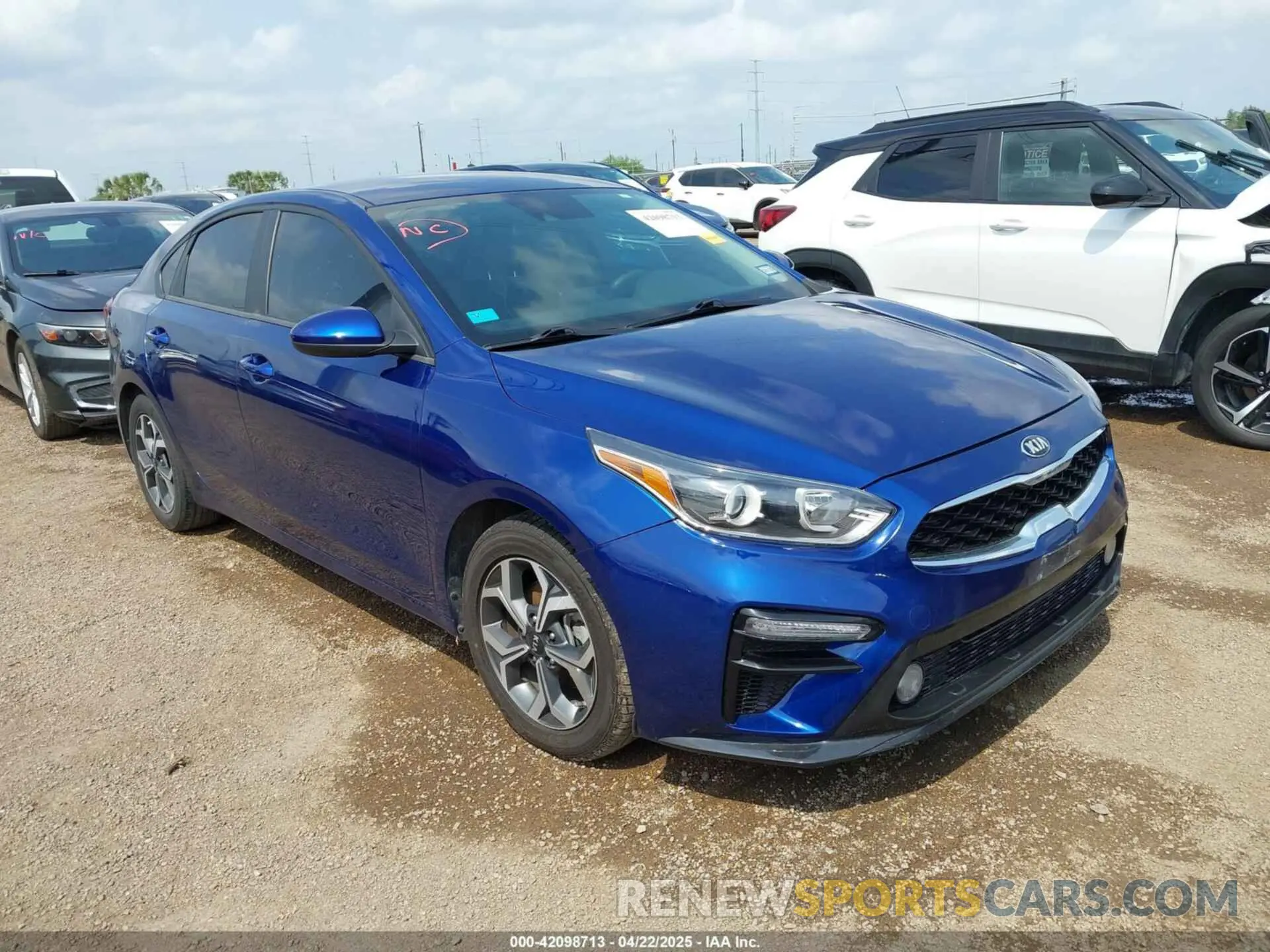 1 Фотография поврежденного автомобиля 3KPF24AD5ME384836 KIA FORTE 2021