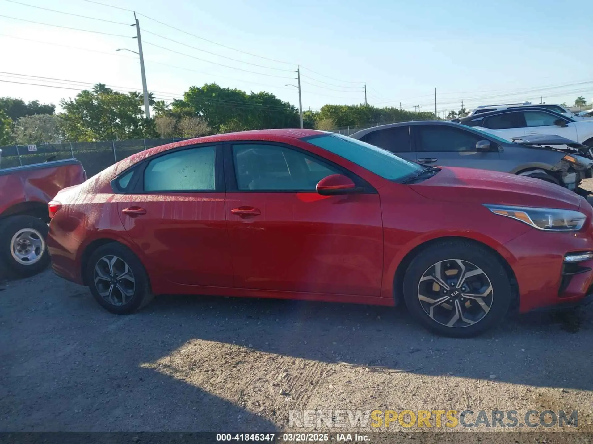 13 Фотография поврежденного автомобиля 3KPF24AD6ME285460 KIA FORTE 2021