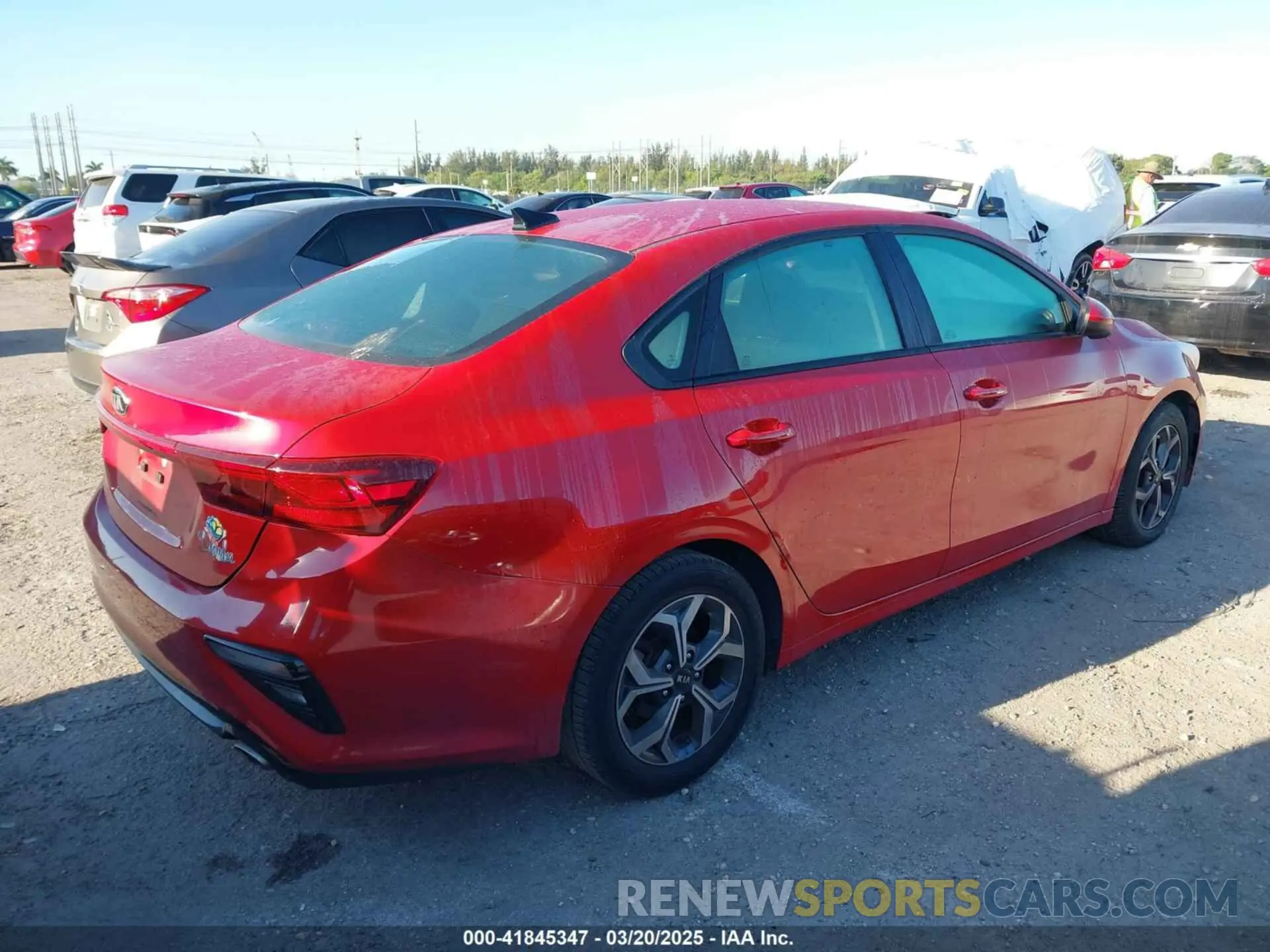 4 Фотография поврежденного автомобиля 3KPF24AD6ME285460 KIA FORTE 2021