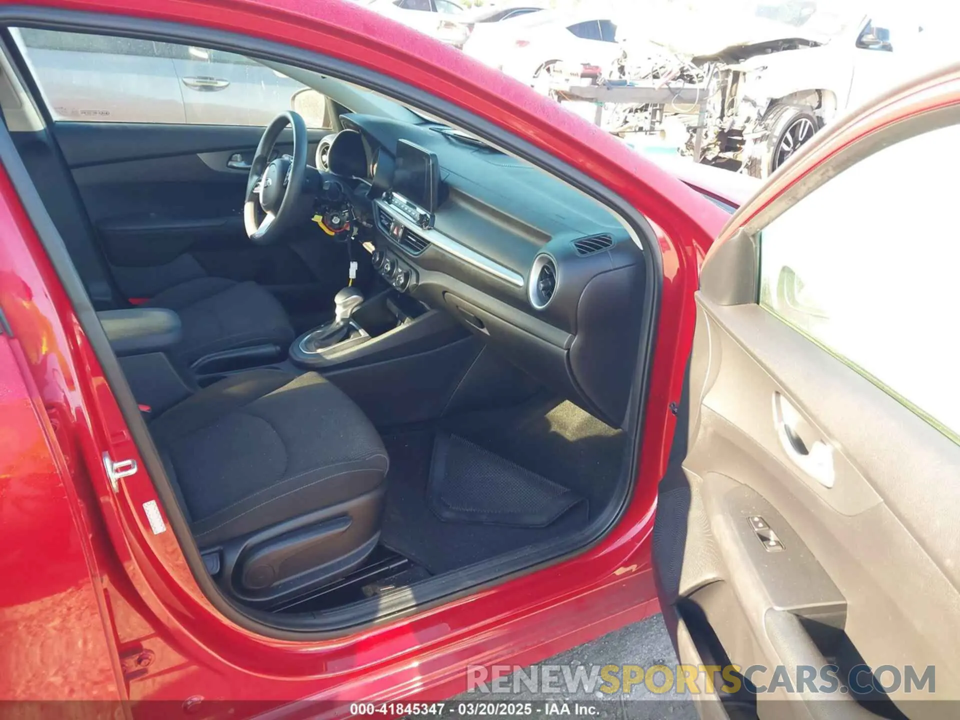 5 Фотография поврежденного автомобиля 3KPF24AD6ME285460 KIA FORTE 2021
