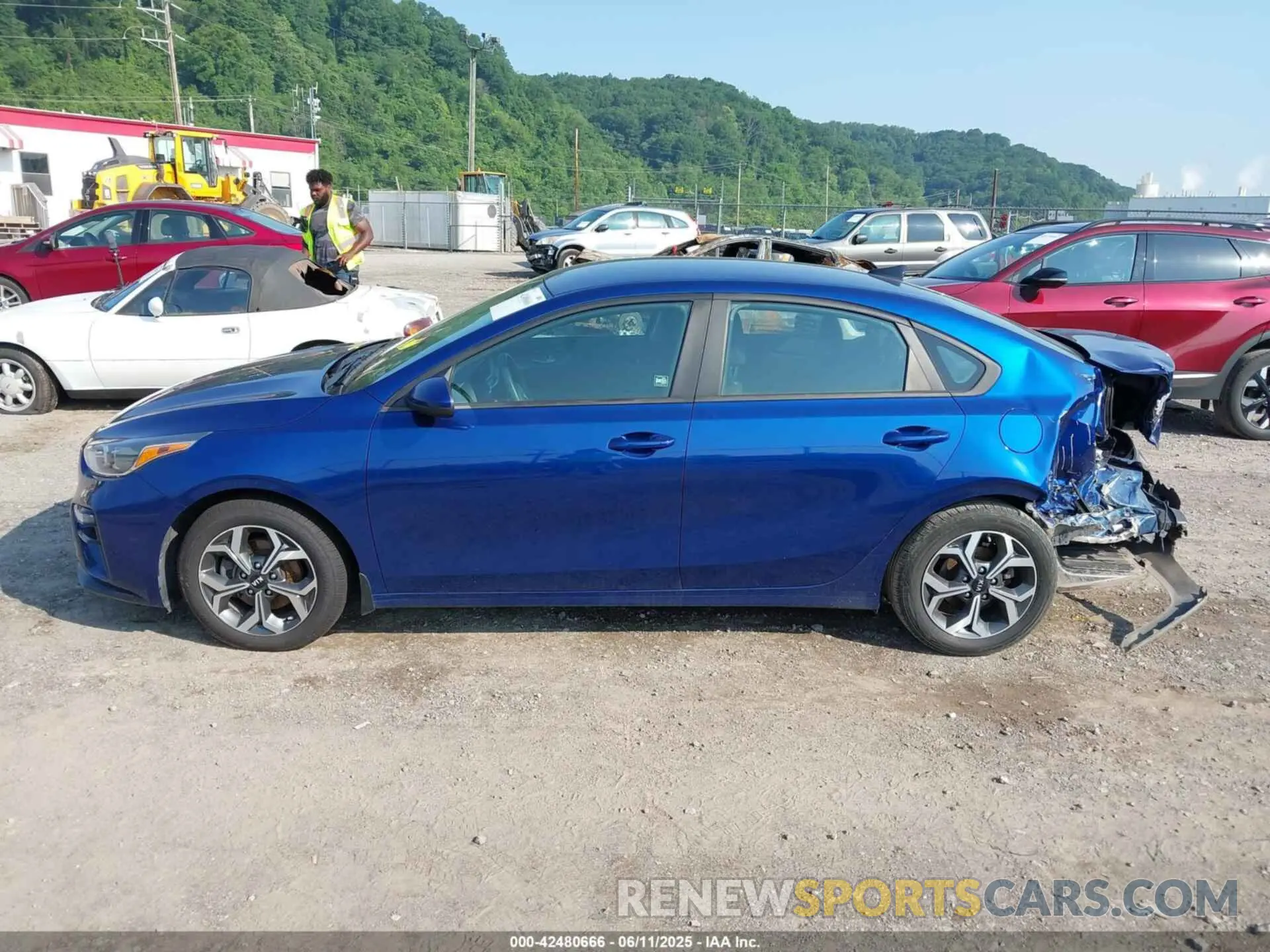 15 Photograph of a damaged car 3KPF24AD6ME286818 KIA FORTE 2021