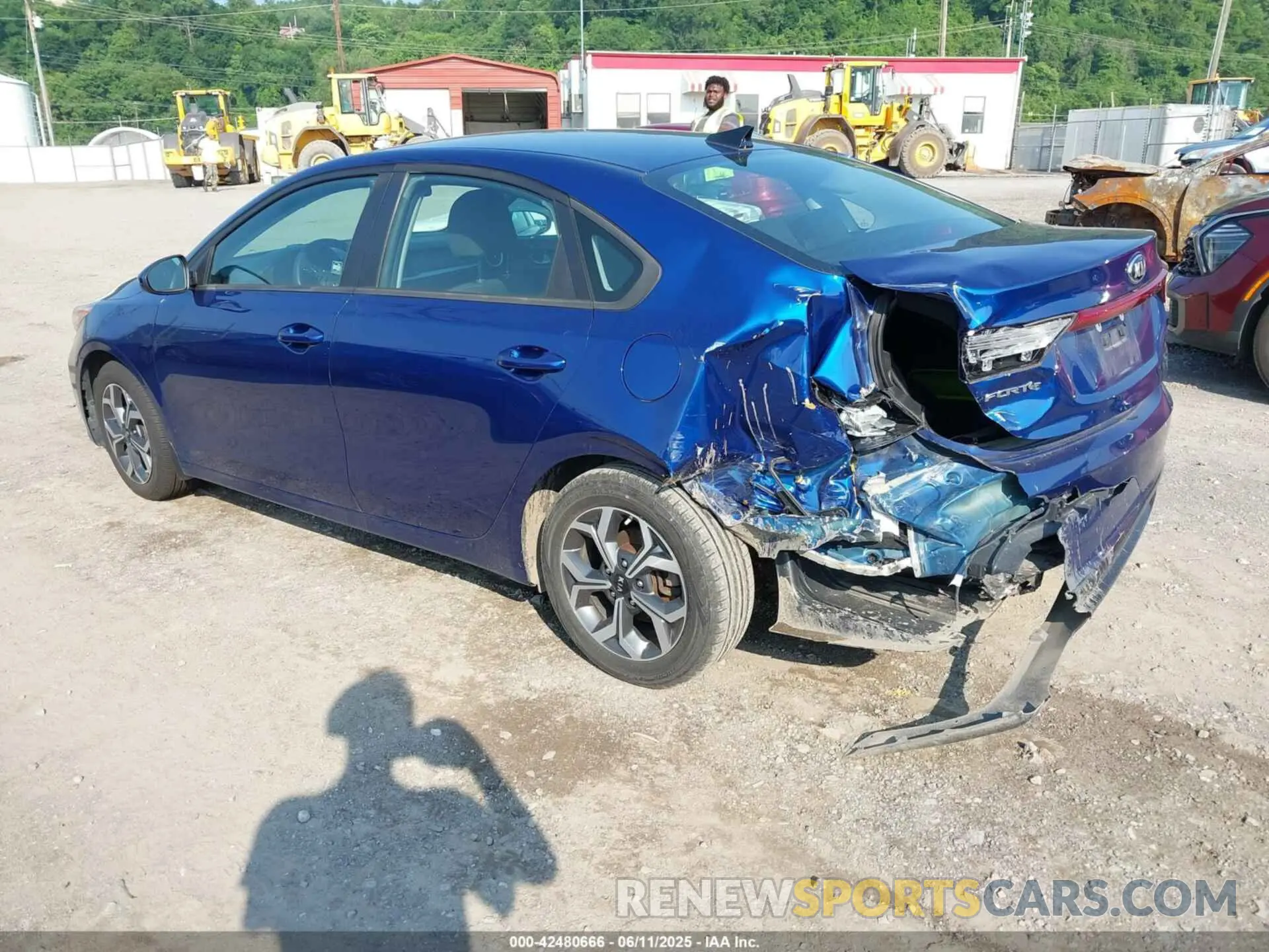 3 Photograph of a damaged car 3KPF24AD6ME286818 KIA FORTE 2021