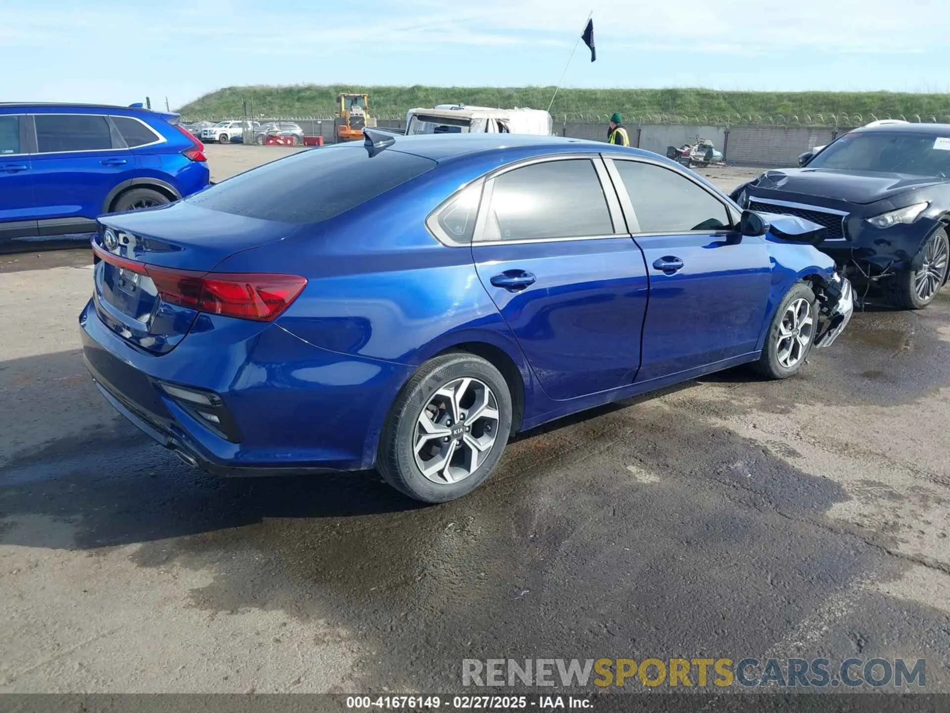 4 Фотография поврежденного автомобиля 3KPF24AD6ME290691 KIA FORTE 2021
