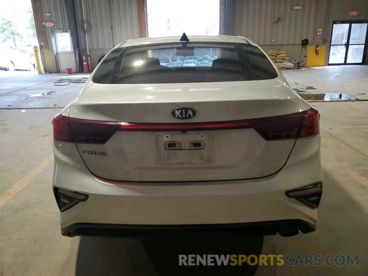 6 Фотография поврежденного автомобиля 3KPF24AD6ME370573 KIA FORTE 2021