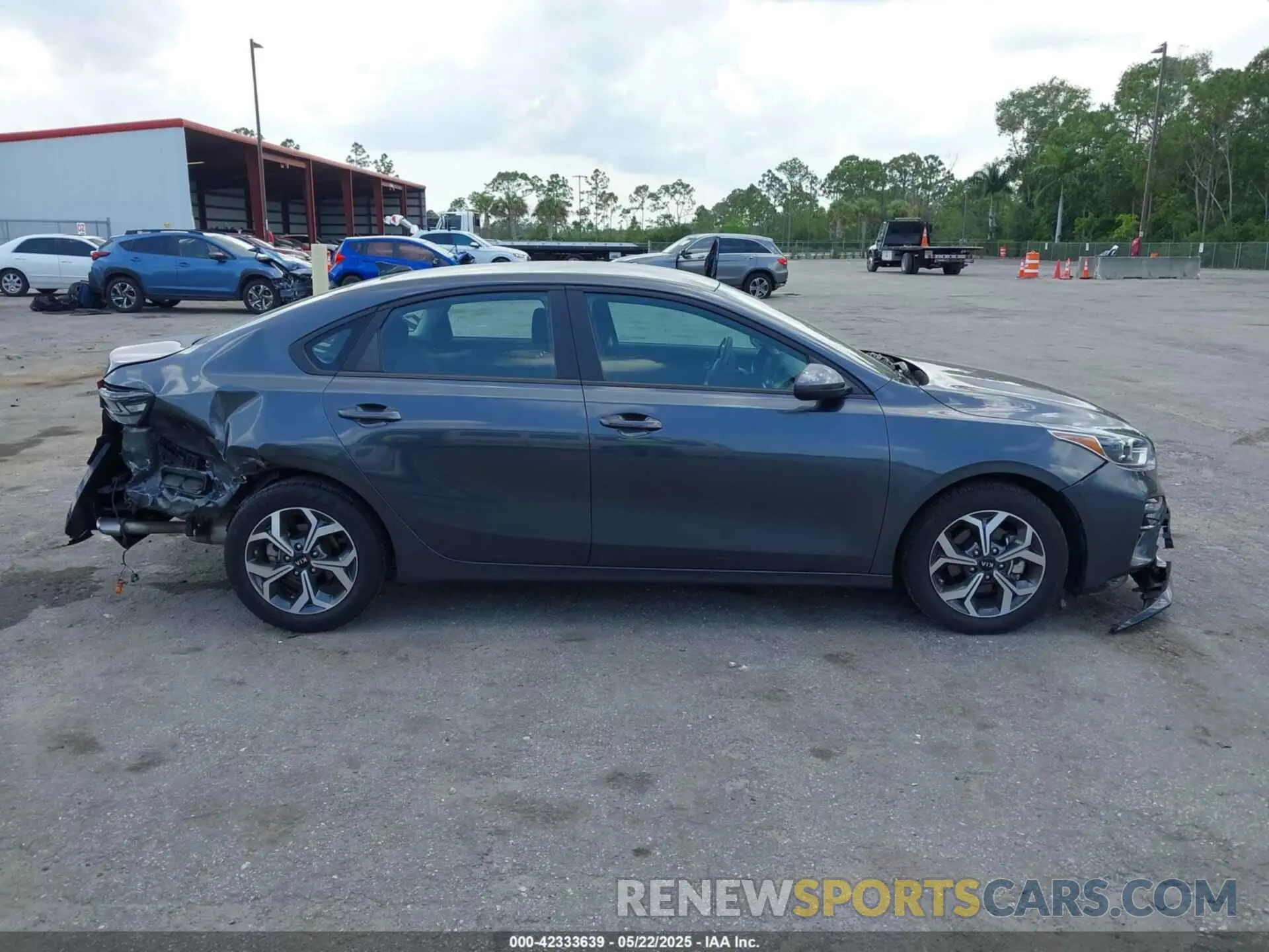 13 Photograph of a damaged car 3KPF24AD6ME371772 KIA FORTE 2021