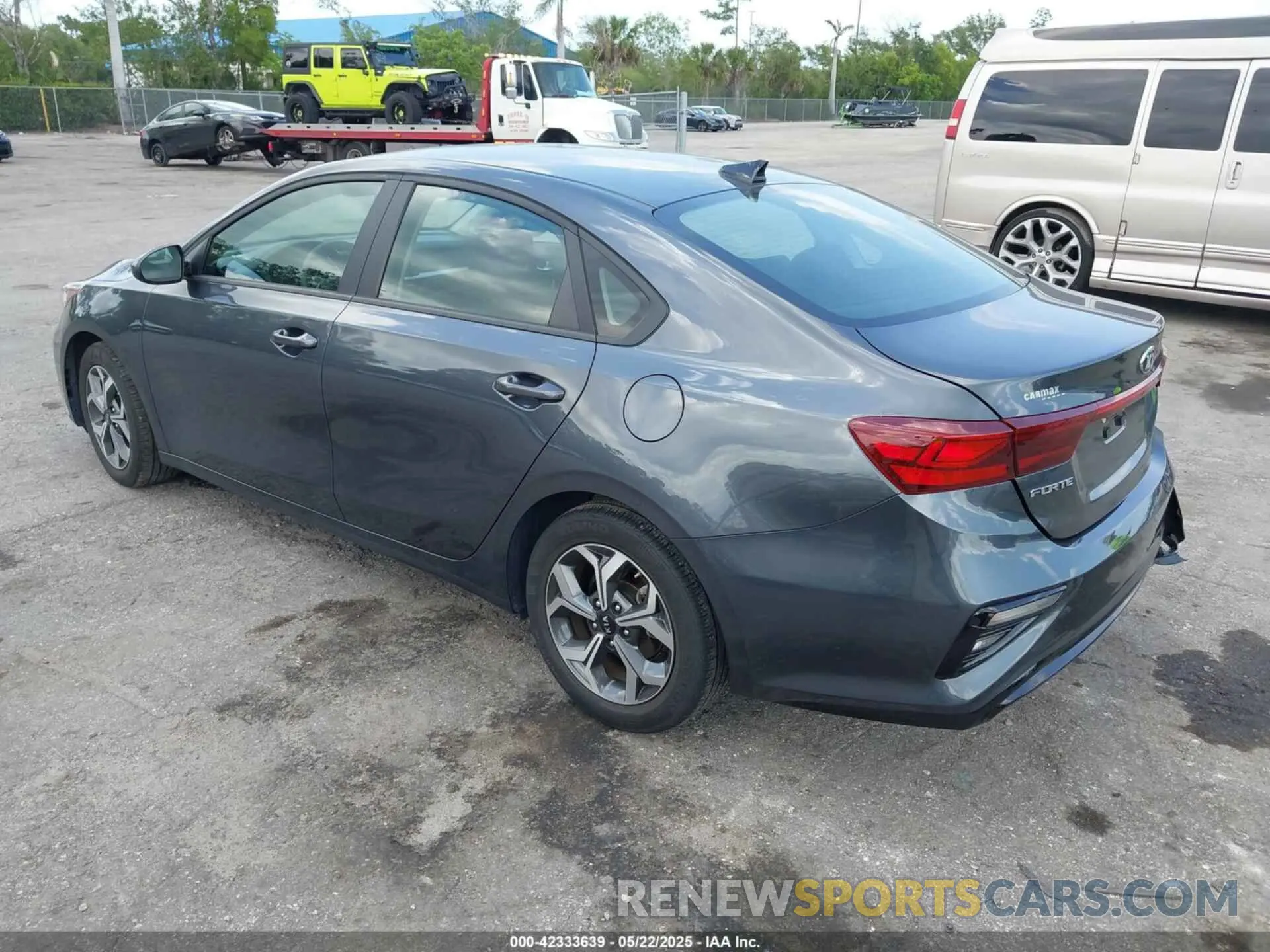 3 Photograph of a damaged car 3KPF24AD6ME371772 KIA FORTE 2021