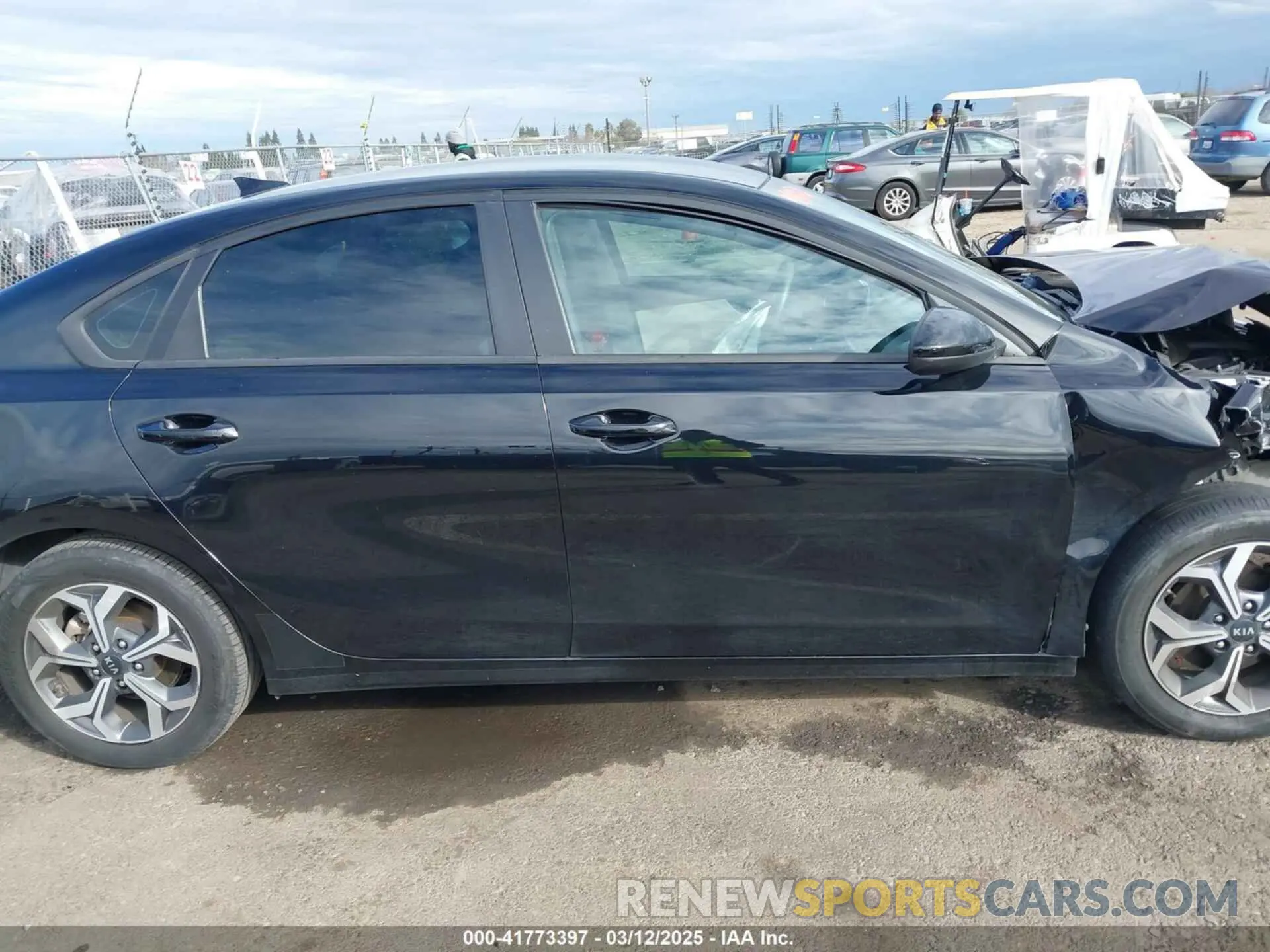 14 Фотография поврежденного автомобиля 3KPF24AD6ME377751 KIA FORTE 2021