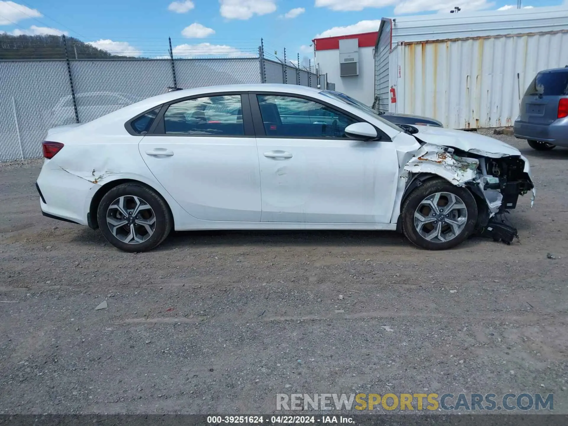 14 Фотография поврежденного автомобиля 3KPF24AD6ME386370 KIA FORTE 2021
