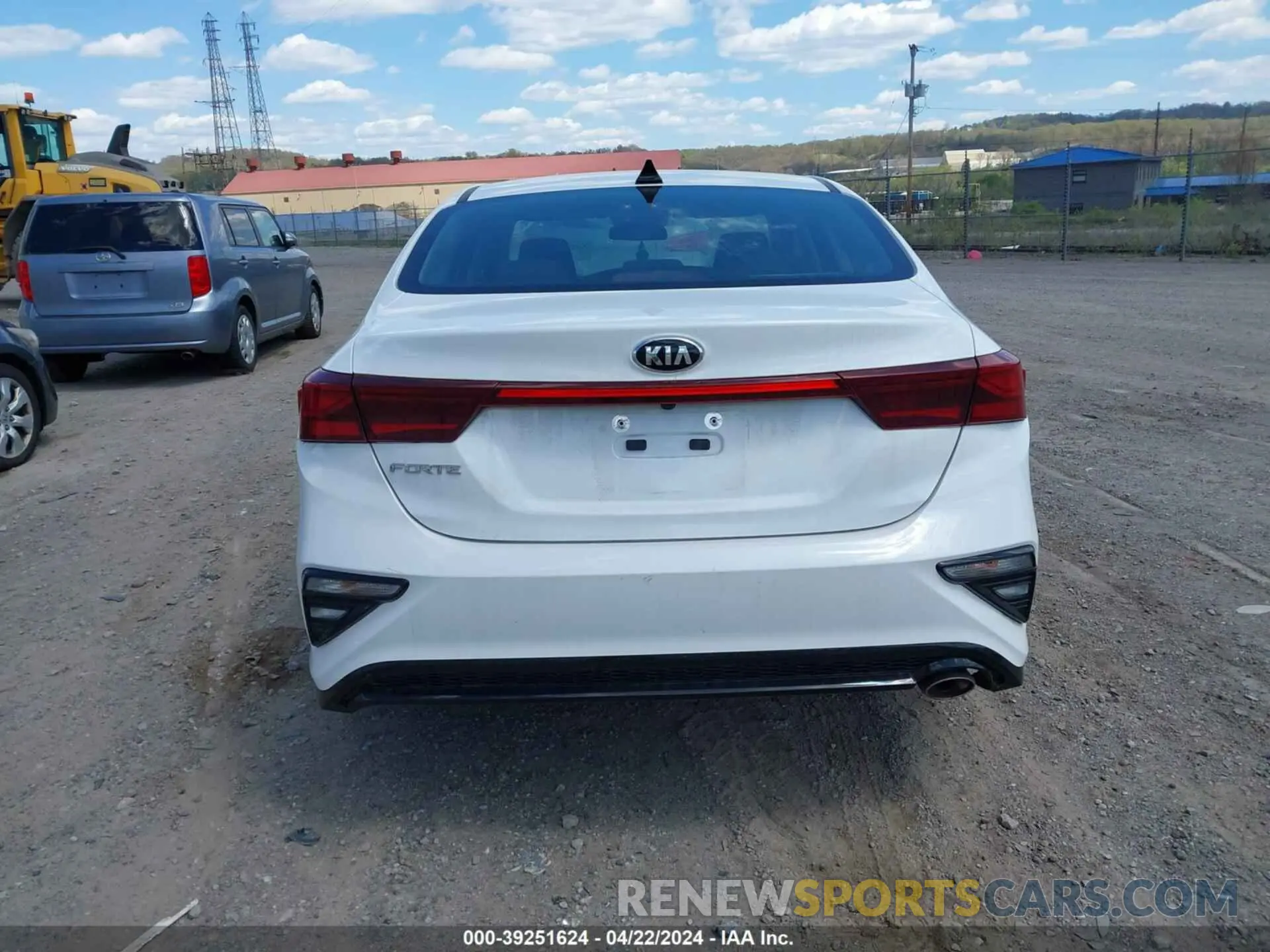17 Фотография поврежденного автомобиля 3KPF24AD6ME386370 KIA FORTE 2021