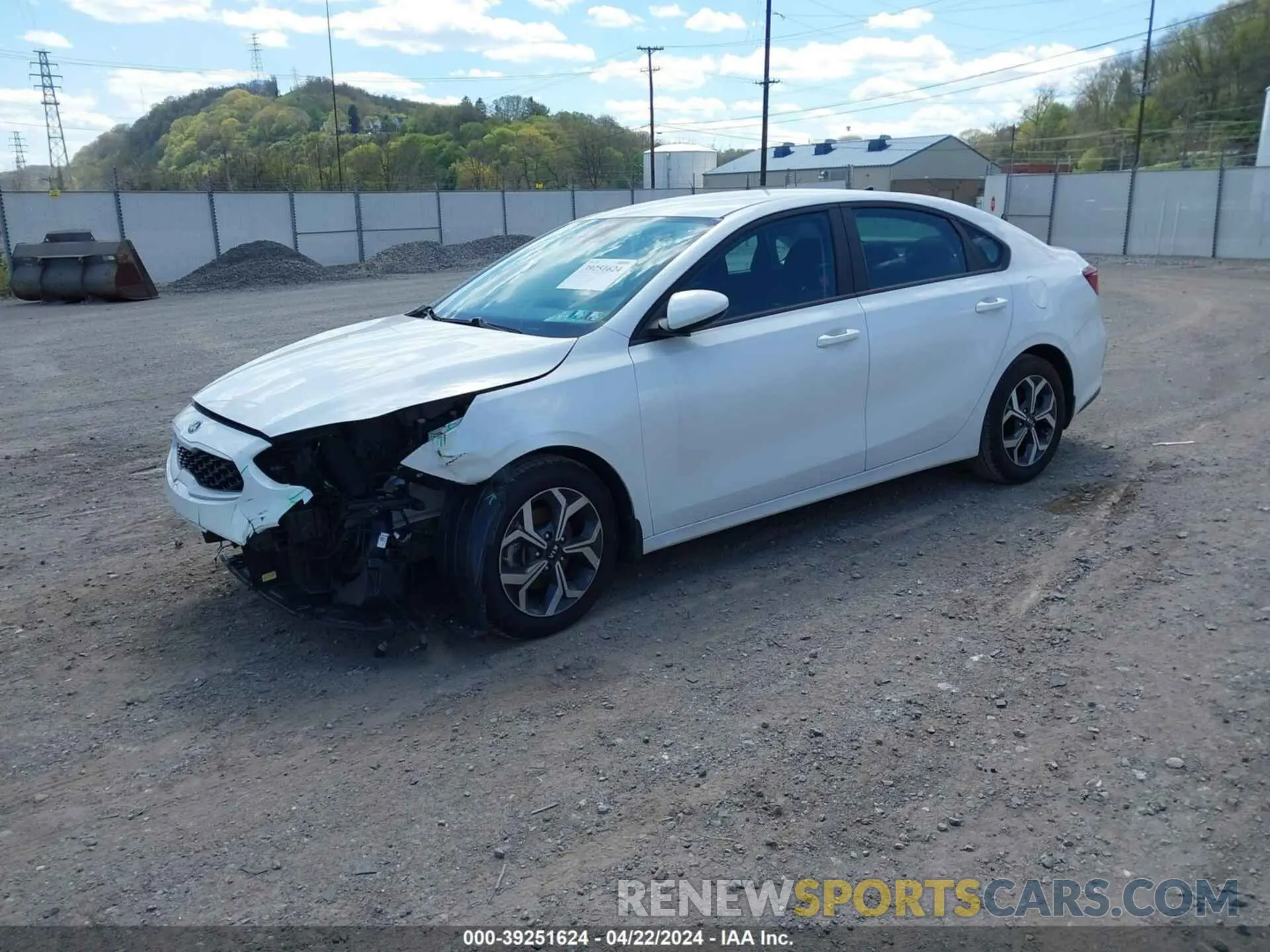 2 Фотография поврежденного автомобиля 3KPF24AD6ME386370 KIA FORTE 2021