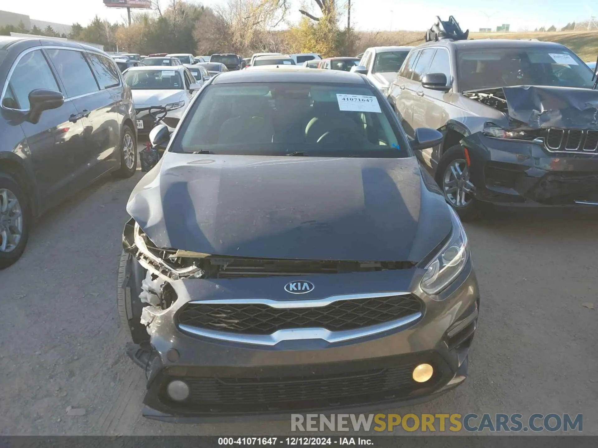 13 Photograph of a damaged car 3KPF24AD6ME396221 KIA FORTE 2021