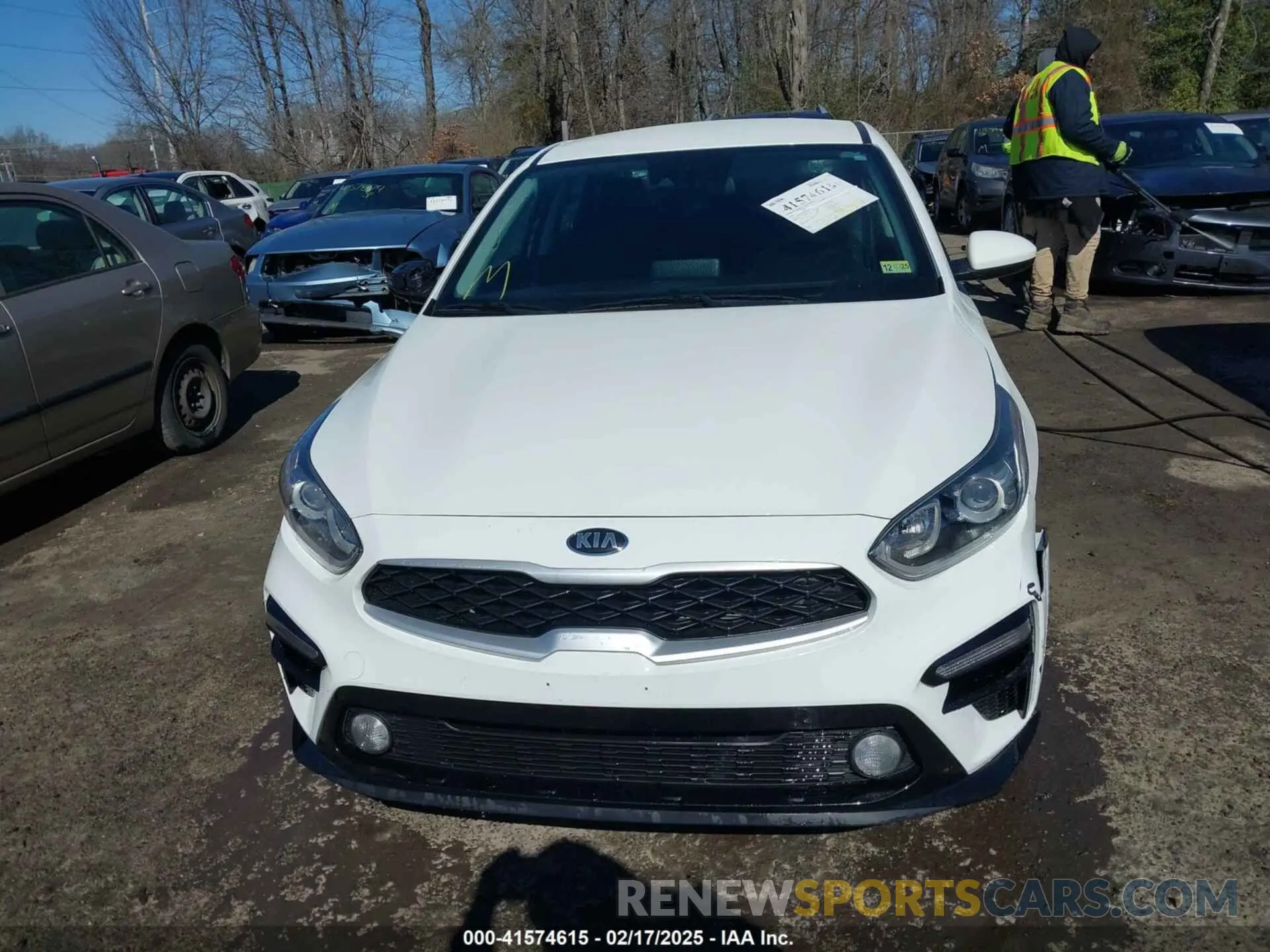12 Фотография поврежденного автомобиля 3KPF24AD6ME403877 KIA FORTE 2021