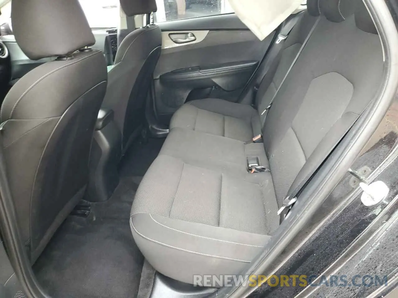 10 Фотография поврежденного автомобиля 3KPF24AD7ME265430 KIA FORTE 2021