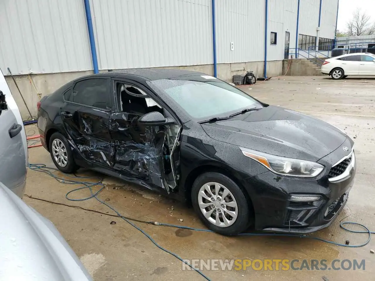 4 Фотография поврежденного автомобиля 3KPF24AD7ME265430 KIA FORTE 2021