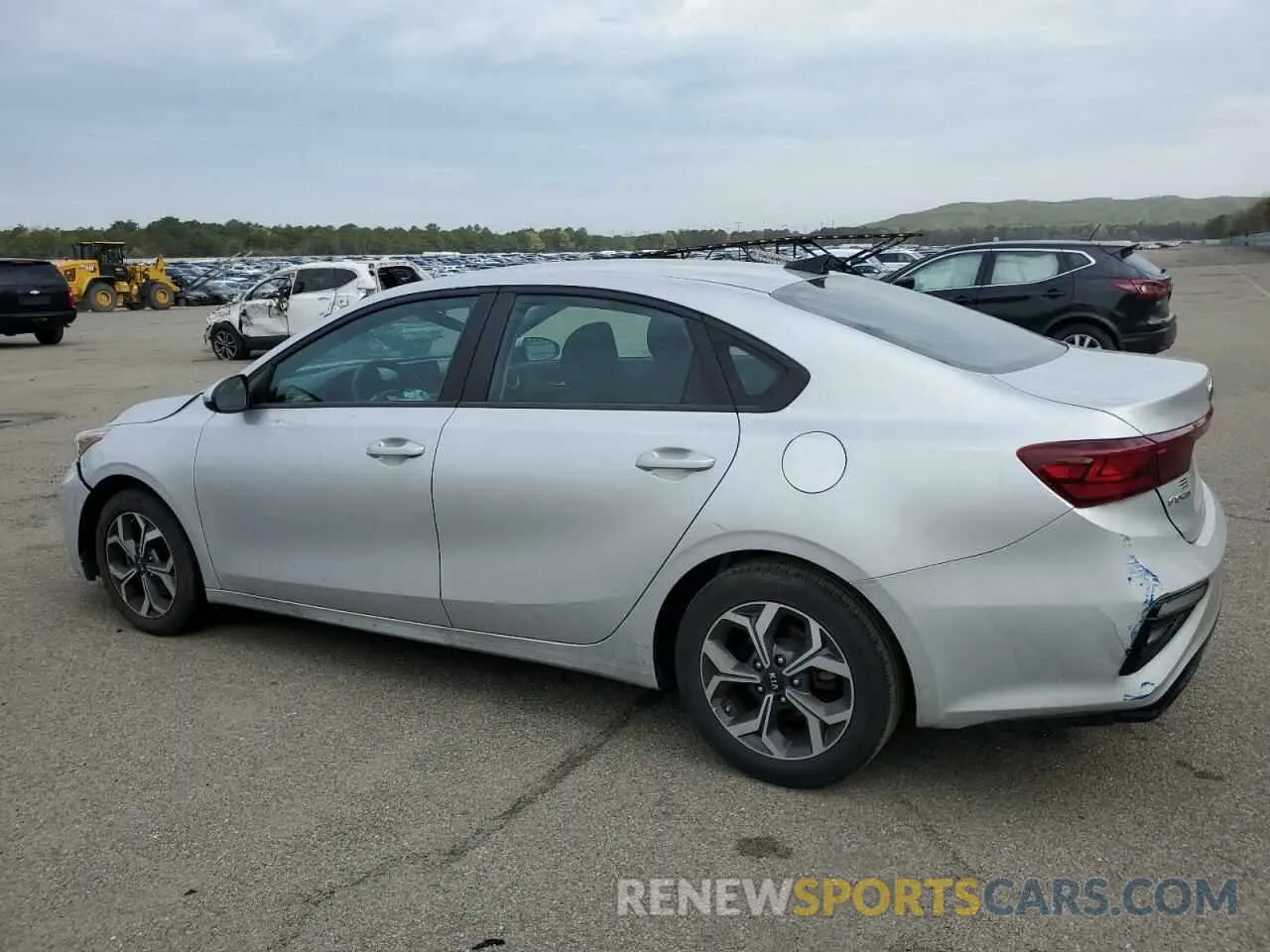 2 Фотография поврежденного автомобиля 3KPF24AD7ME272443 KIA FORTE 2021