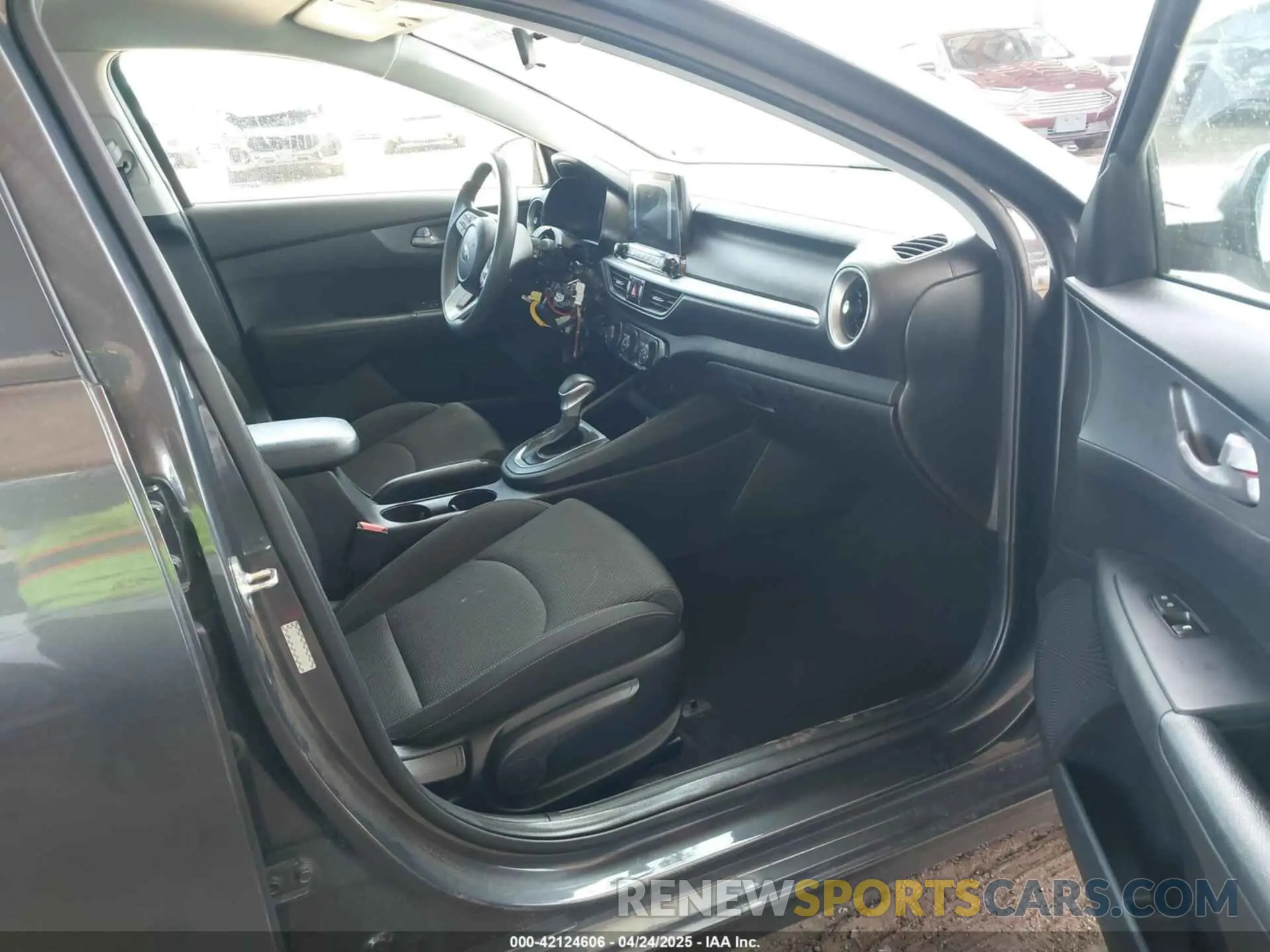 5 Фотография поврежденного автомобиля 3KPF24AD7ME294409 KIA FORTE 2021