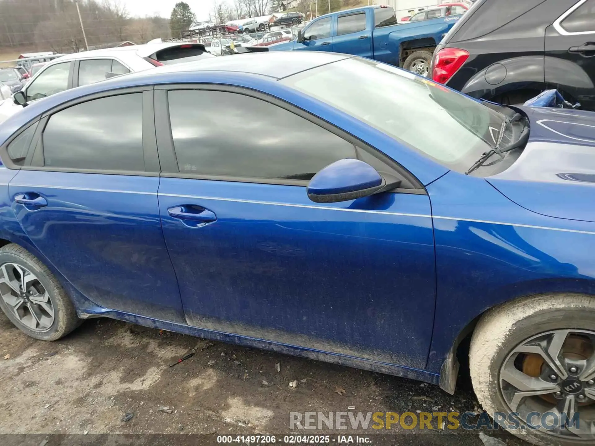 13 Photograph of a damaged car 3KPF24AD7ME300077 KIA FORTE 2021
