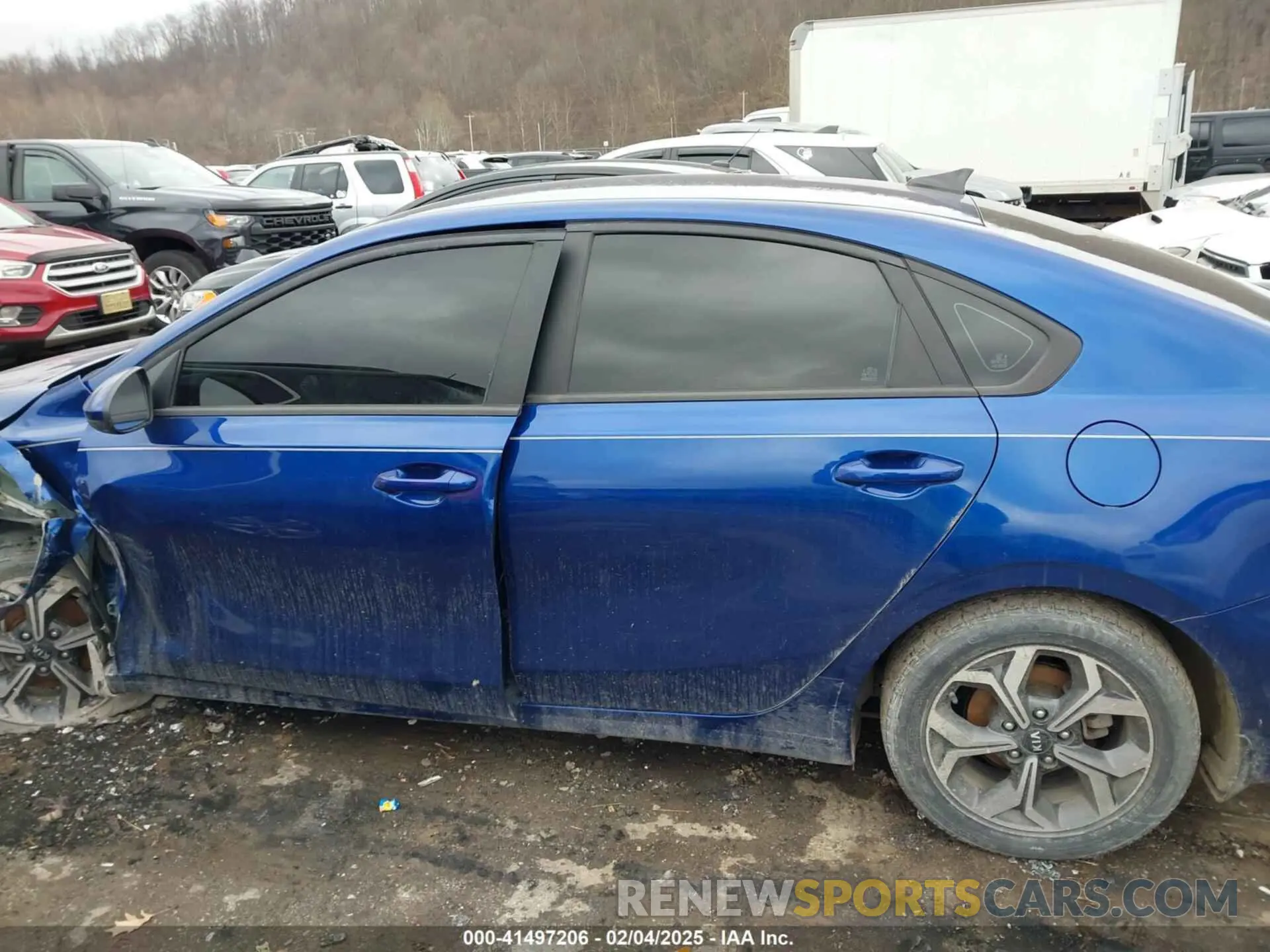 14 Photograph of a damaged car 3KPF24AD7ME300077 KIA FORTE 2021