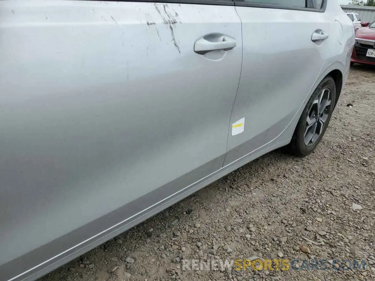 12 Фотография поврежденного автомобиля 3KPF24AD7ME306994 KIA FORTE 2021