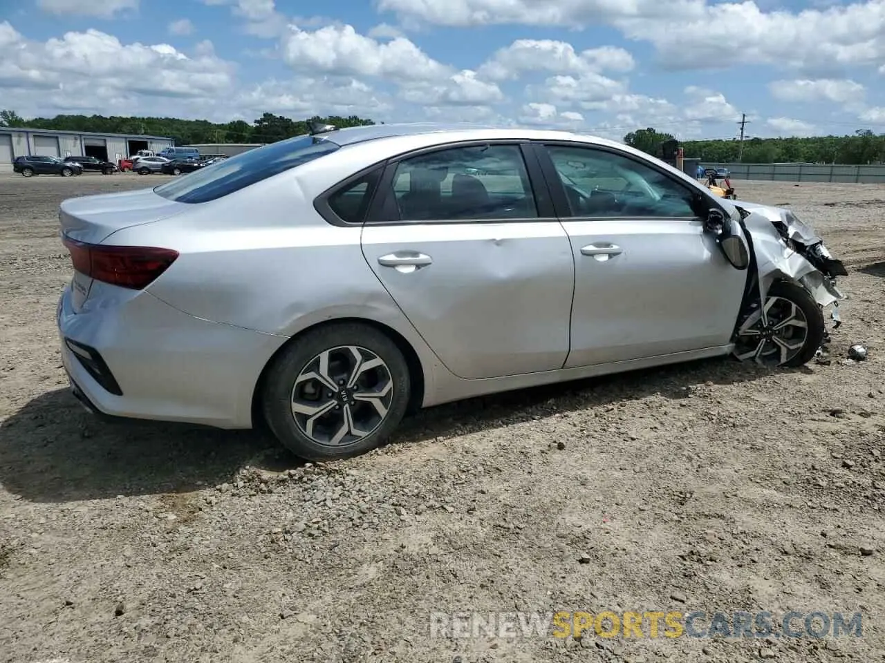 3 Photograph of a damaged car 3KPF24AD7ME307725 KIA FORTE 2021
