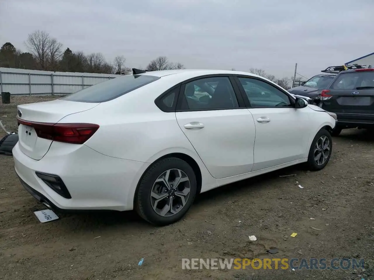 3 Photograph of a damaged car 3KPF24AD7ME313668 KIA FORTE 2021