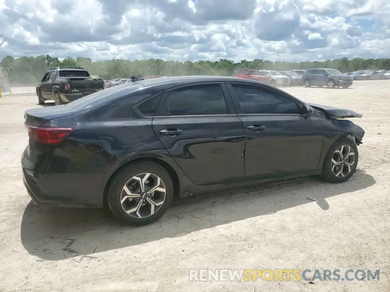 3 Фотография поврежденного автомобиля 3KPF24AD7ME330390 KIA FORTE 2021