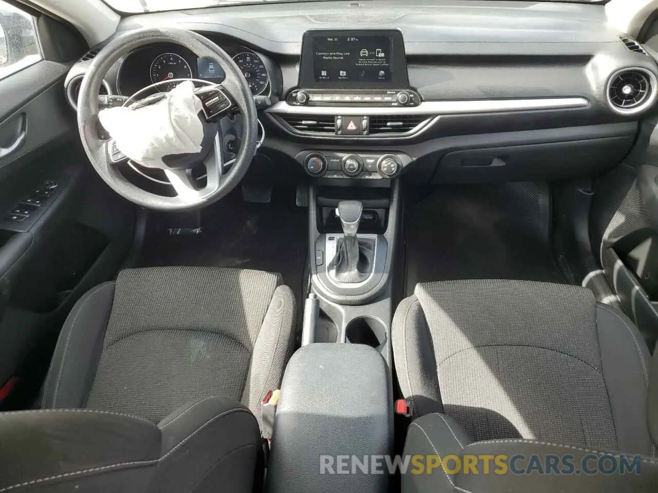 8 Фотография поврежденного автомобиля 3KPF24AD7ME334598 KIA FORTE 2021