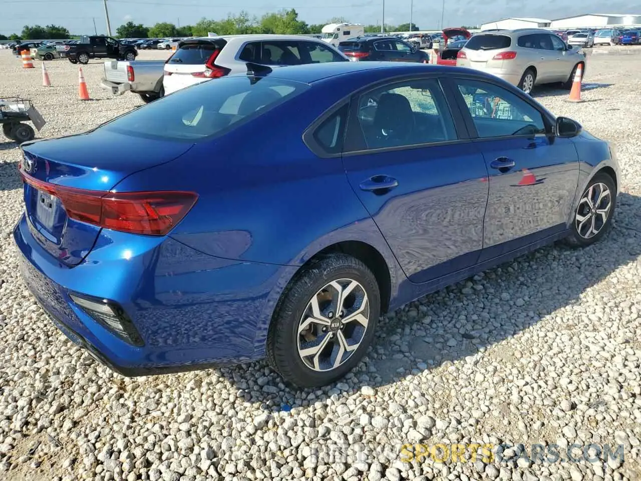 3 Фотография поврежденного автомобиля 3KPF24AD7ME371702 KIA FORTE 2021
