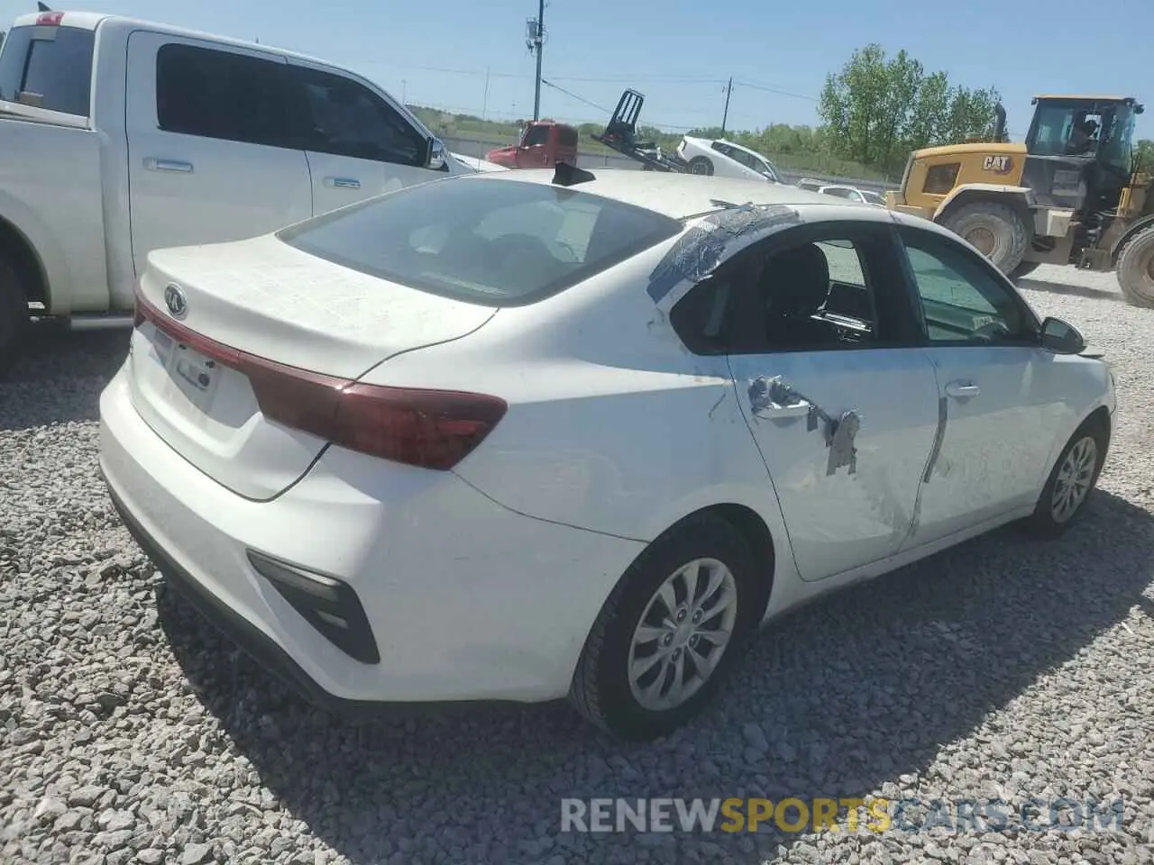 3 Photograph of a damaged car 3KPF24AD7ME397698 KIA FORTE 2021