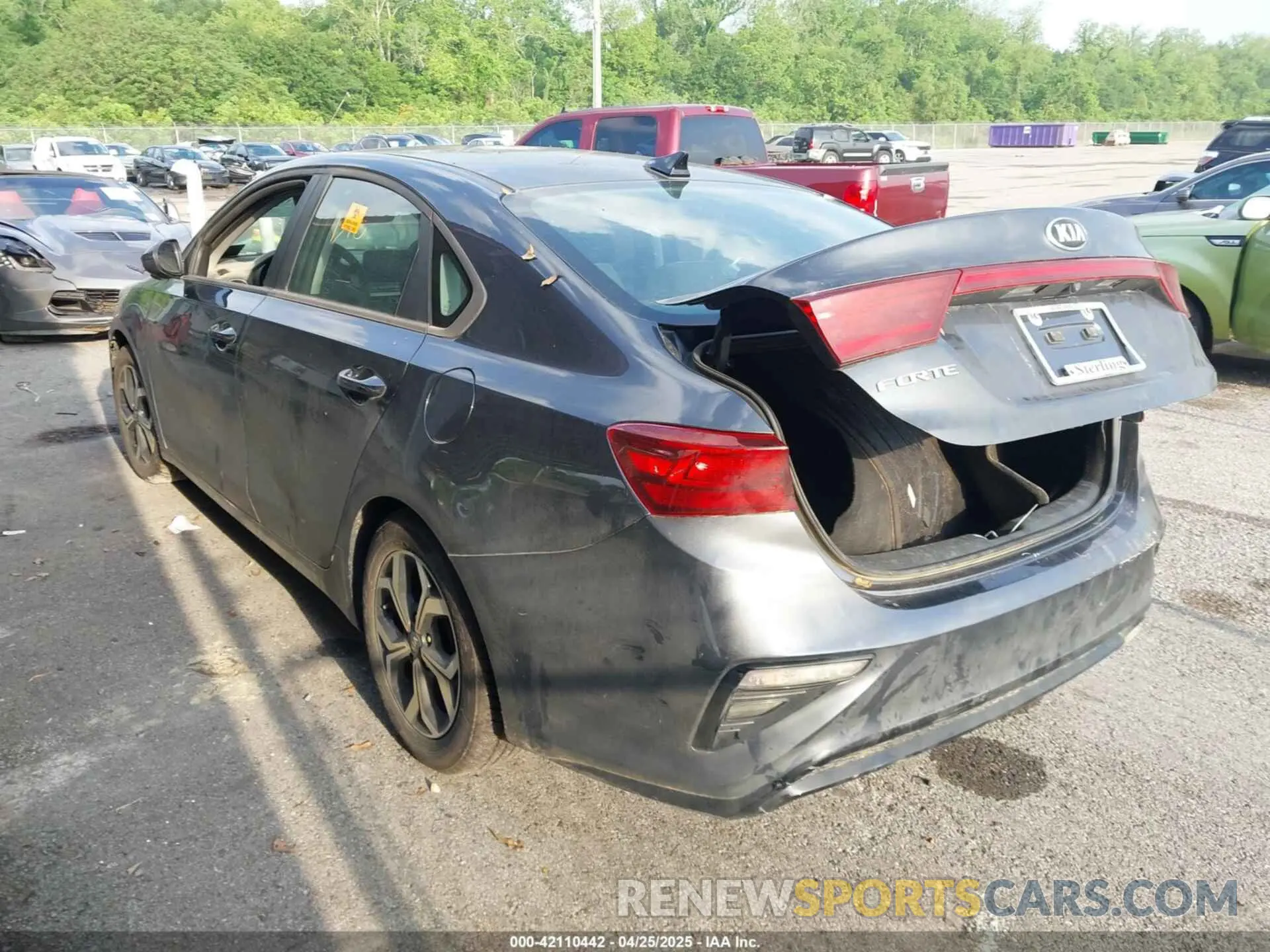 3 Фотография поврежденного автомобиля 3KPF24AD8ME263248 KIA FORTE 2021