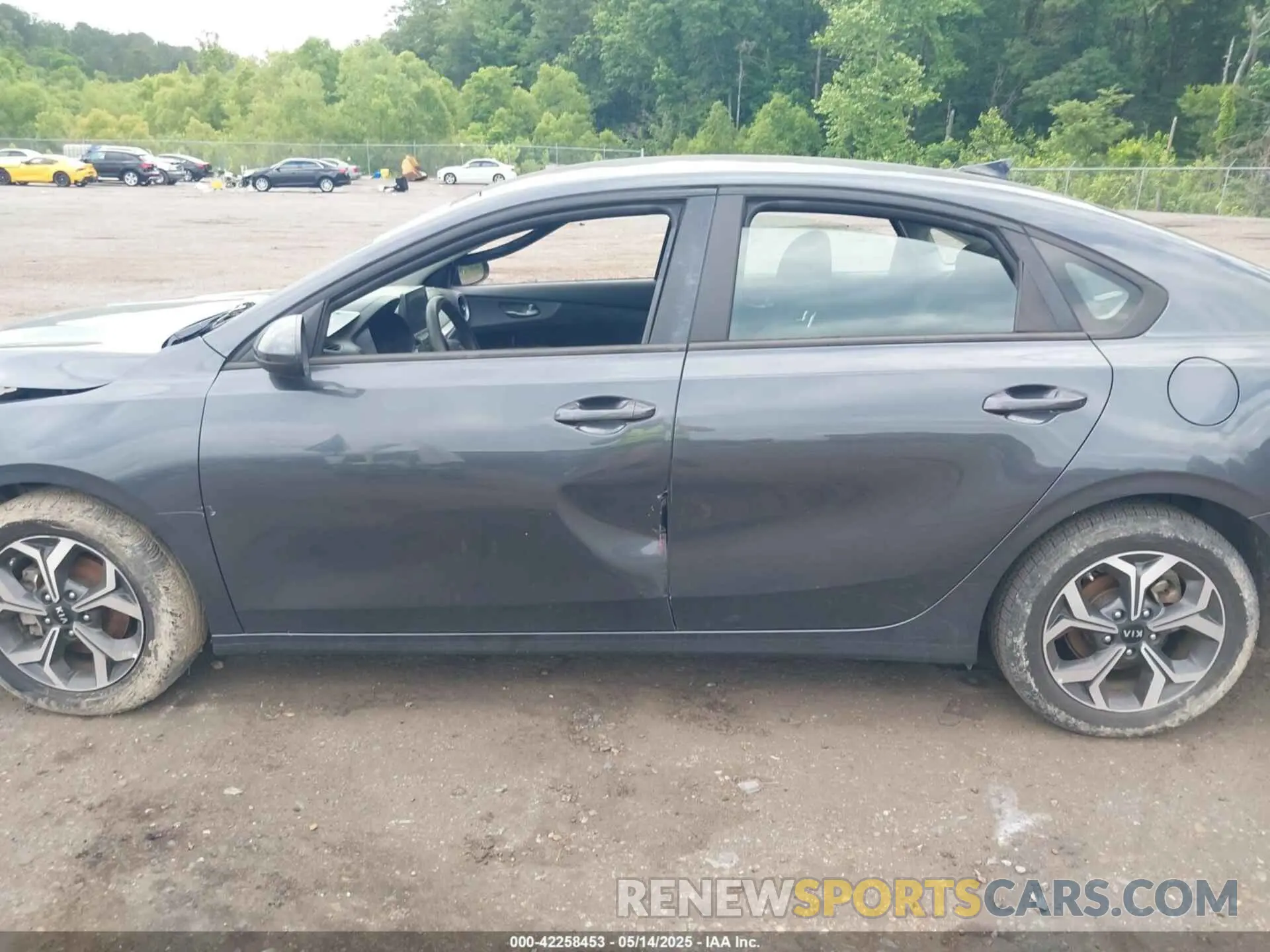 14 Фотография поврежденного автомобиля 3KPF24AD8ME266540 KIA FORTE 2021