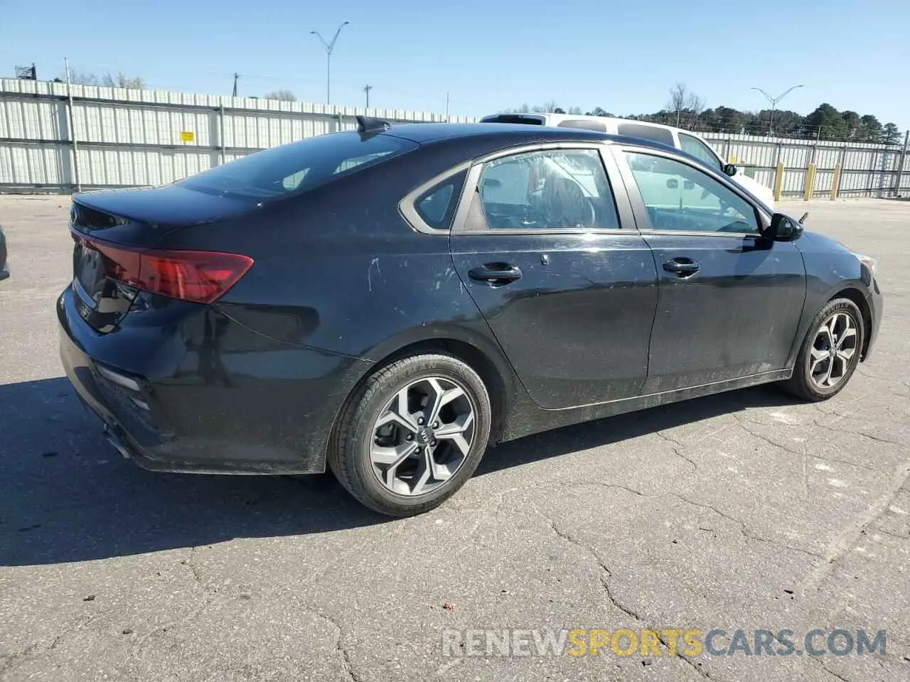3 Photograph of a damaged car 3KPF24AD8ME266683 KIA FORTE 2021