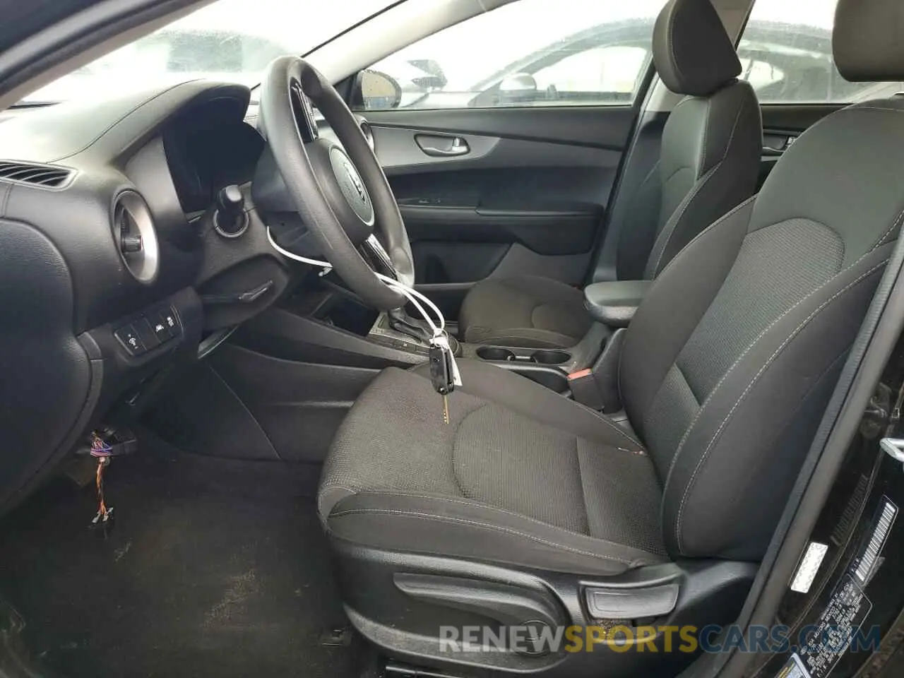 7 Photograph of a damaged car 3KPF24AD8ME268482 KIA FORTE 2021