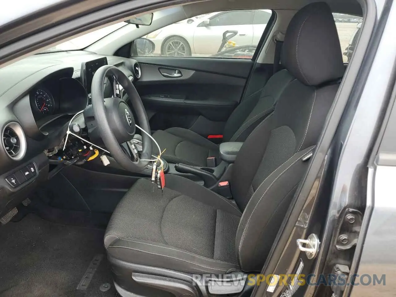 7 Фотография поврежденного автомобиля 3KPF24AD8ME289218 KIA FORTE 2021