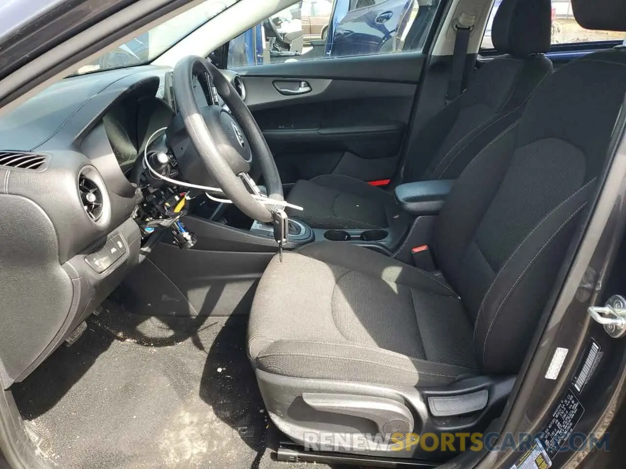 7 Photograph of a damaged car 3KPF24AD8ME299246 KIA FORTE 2021