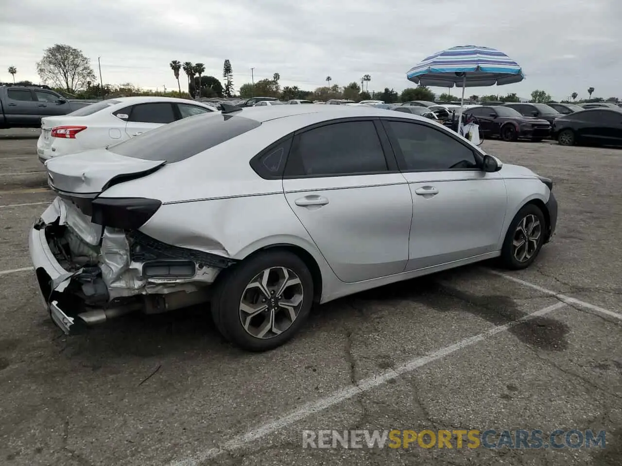 3 Photograph of a damaged car 3KPF24AD8ME305045 KIA FORTE 2021