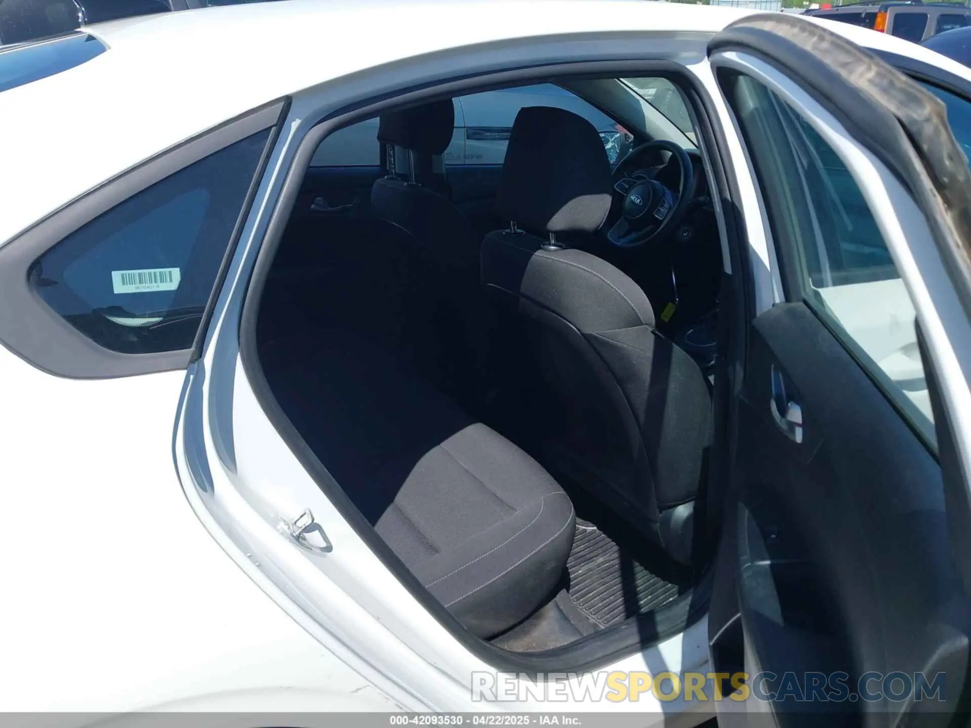 8 Фотография поврежденного автомобиля 3KPF24AD8ME363284 KIA FORTE 2021