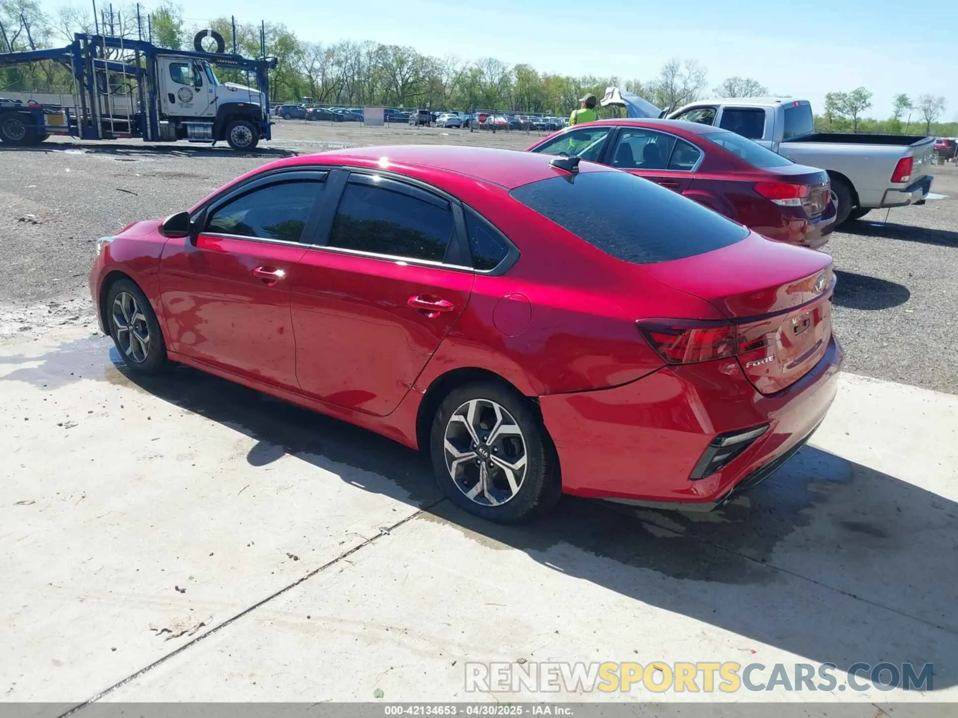 3 Фотография поврежденного автомобиля 3KPF24AD8ME373412 KIA FORTE 2021